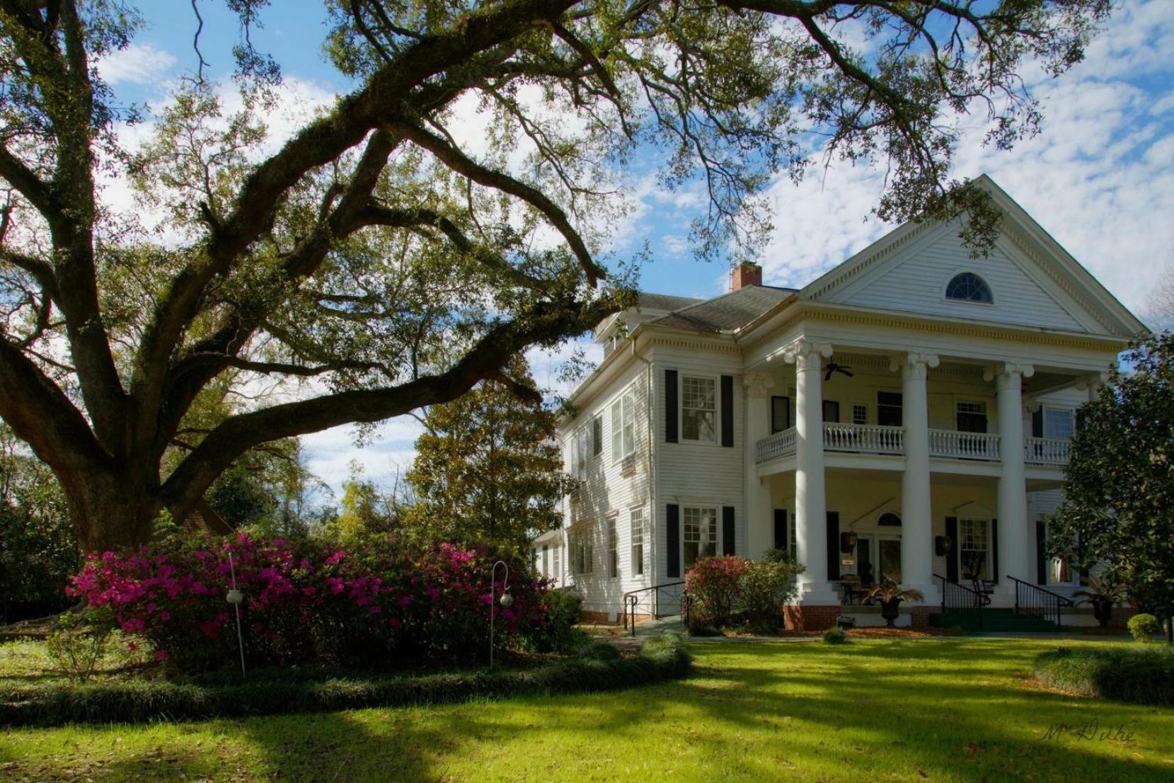 Historic Michabelle Inn