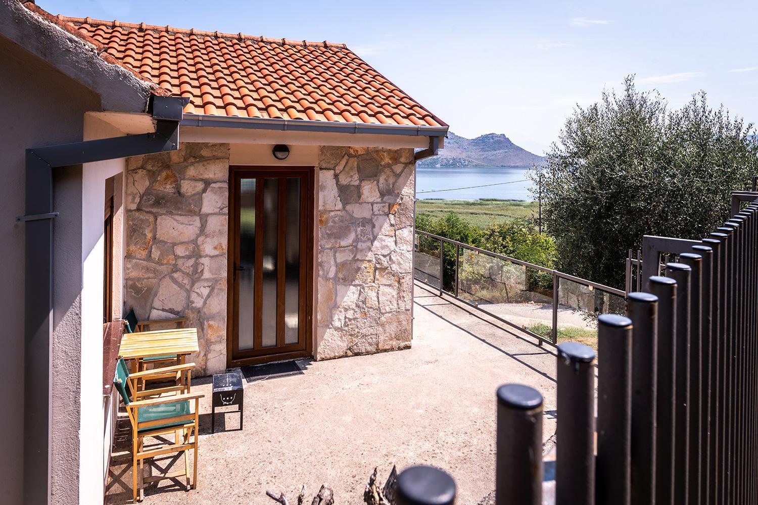 Holiday home Haustor with Skadar lake view view 4