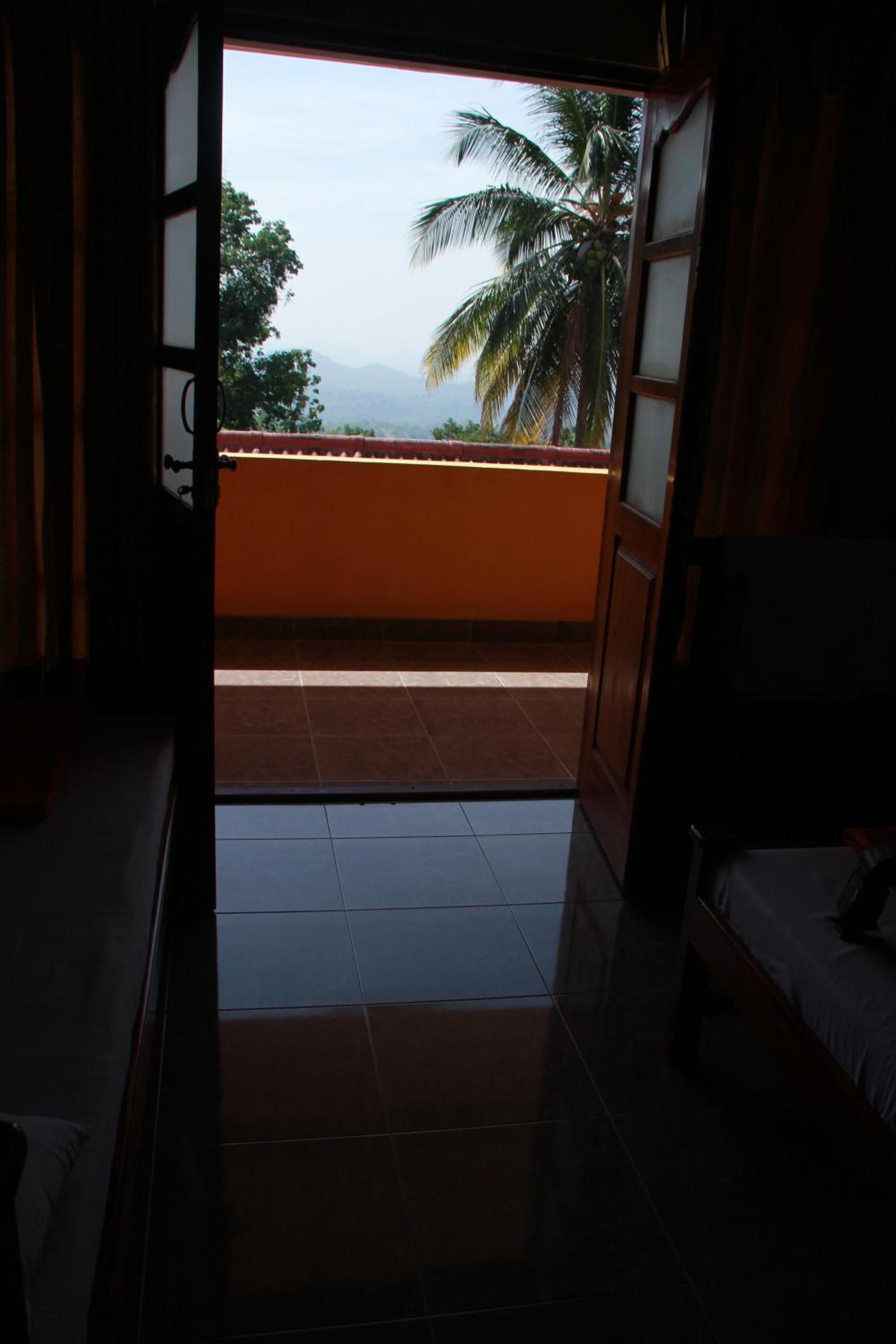 Anura Guest Inn
