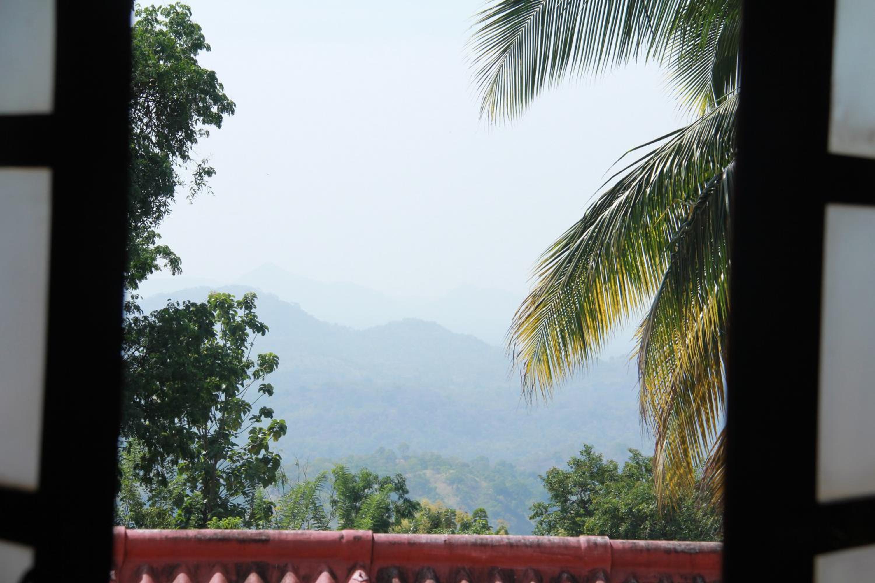 Anura Guest Inn