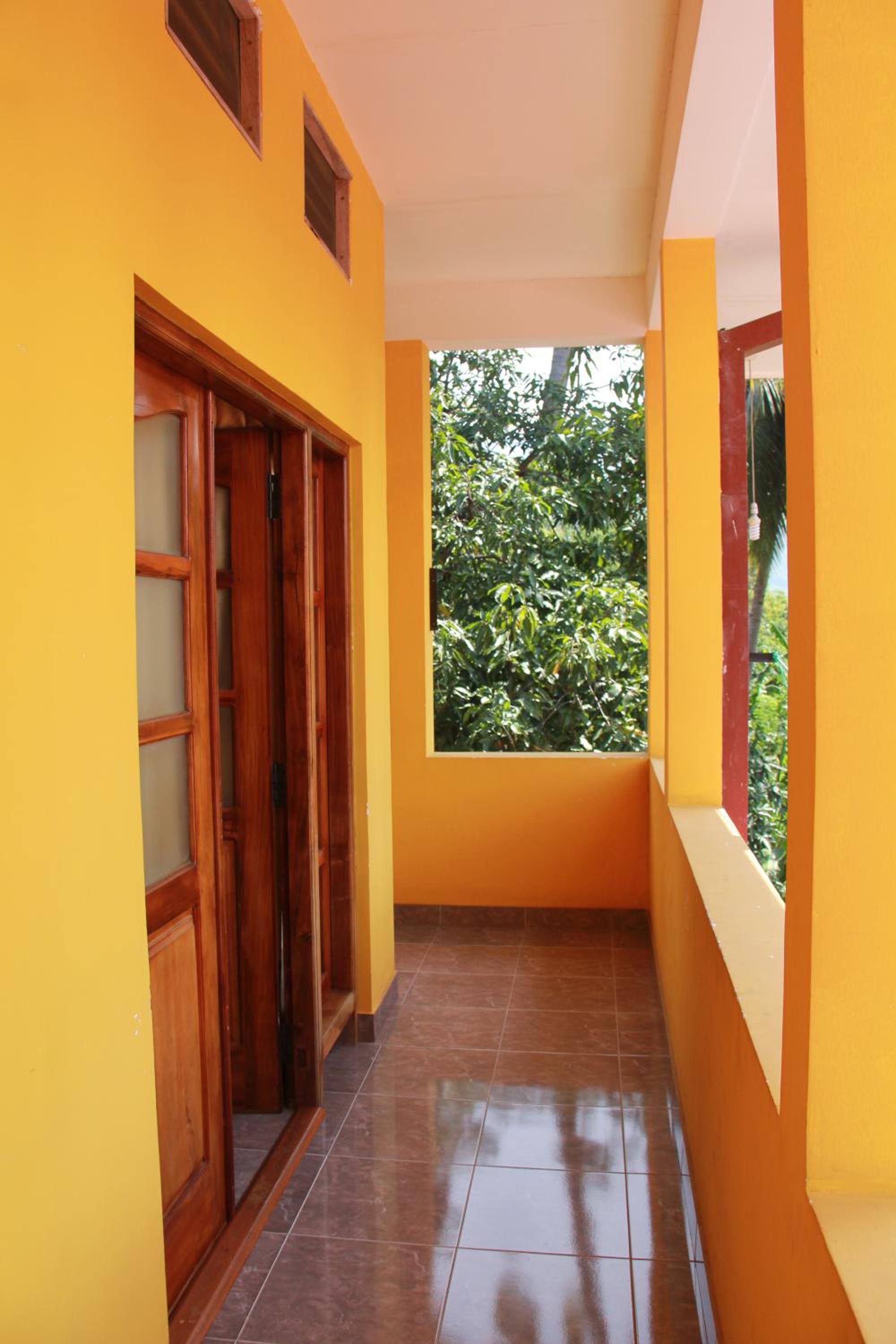 Anura Guest Inn