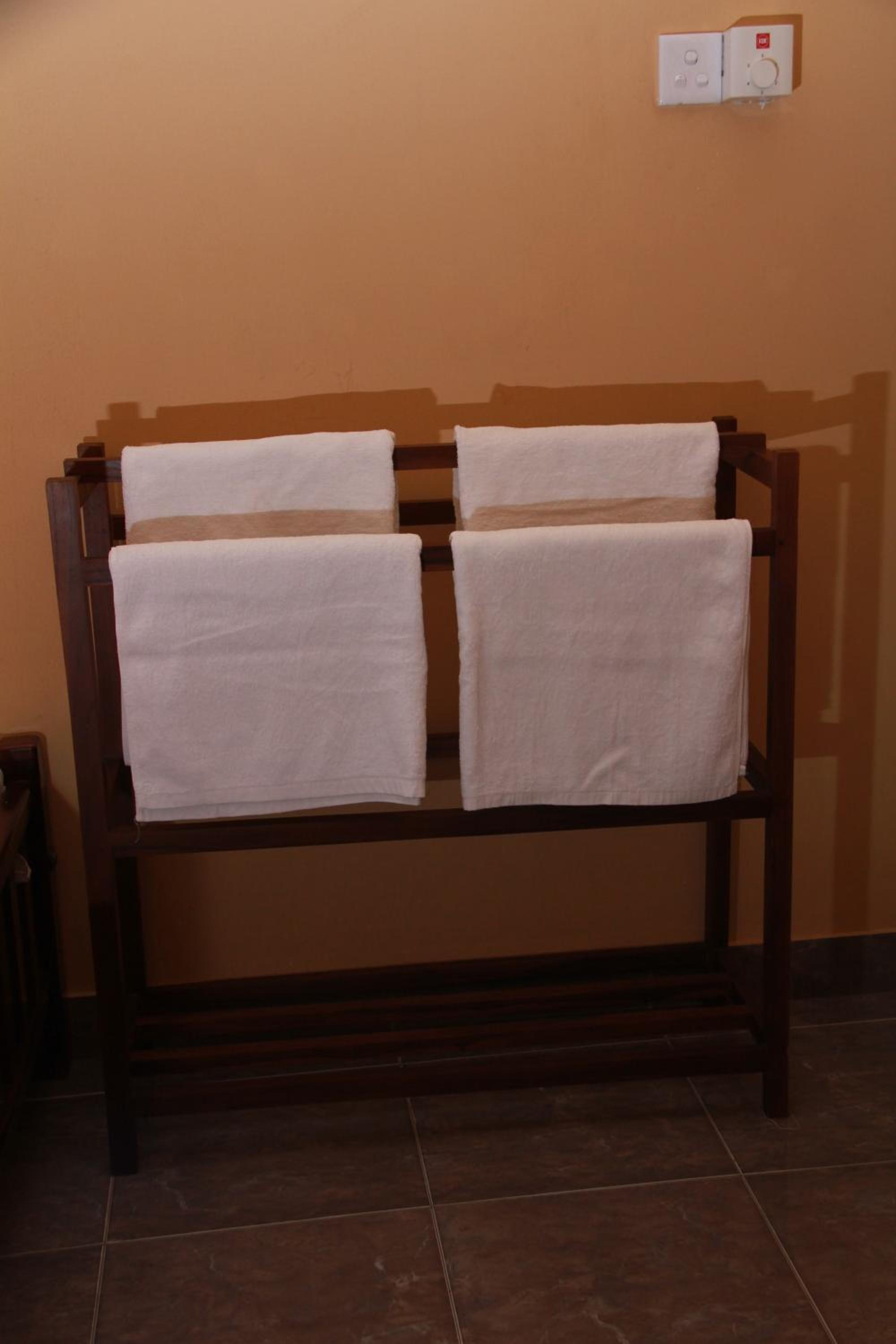 Anura Guest Inn
