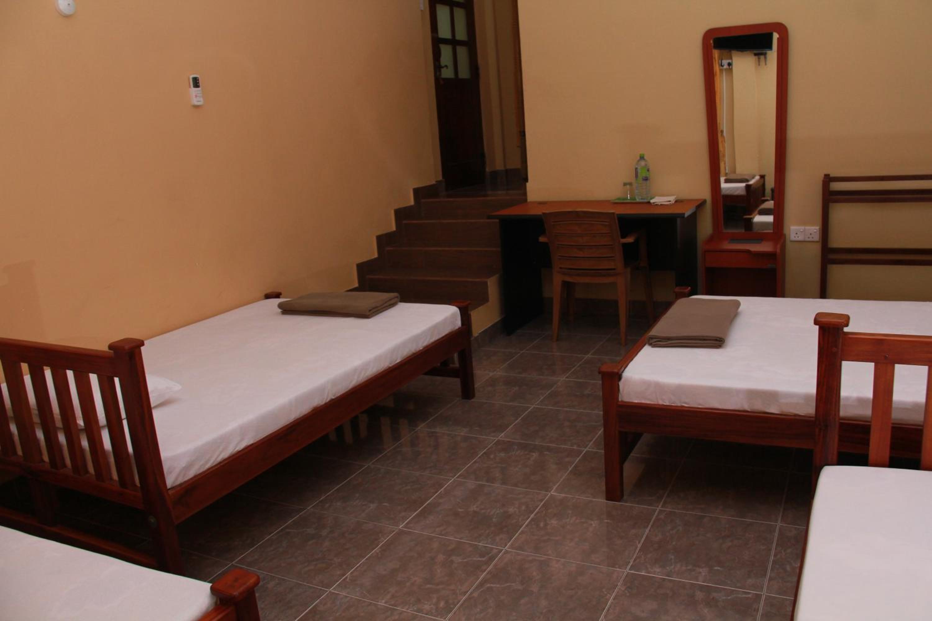 Anura Guest Inn