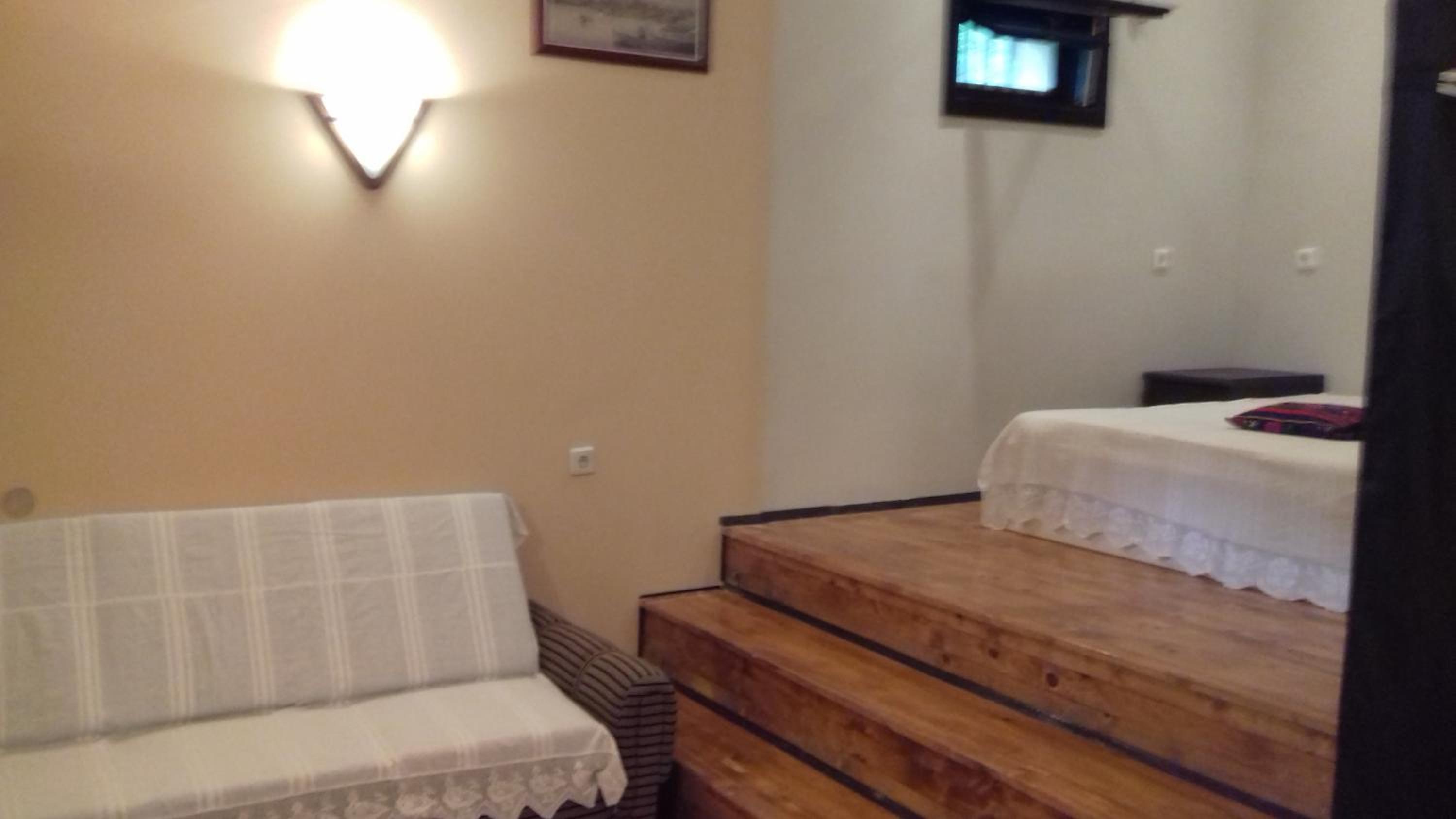 Горска къща в Елена Петроф хоф