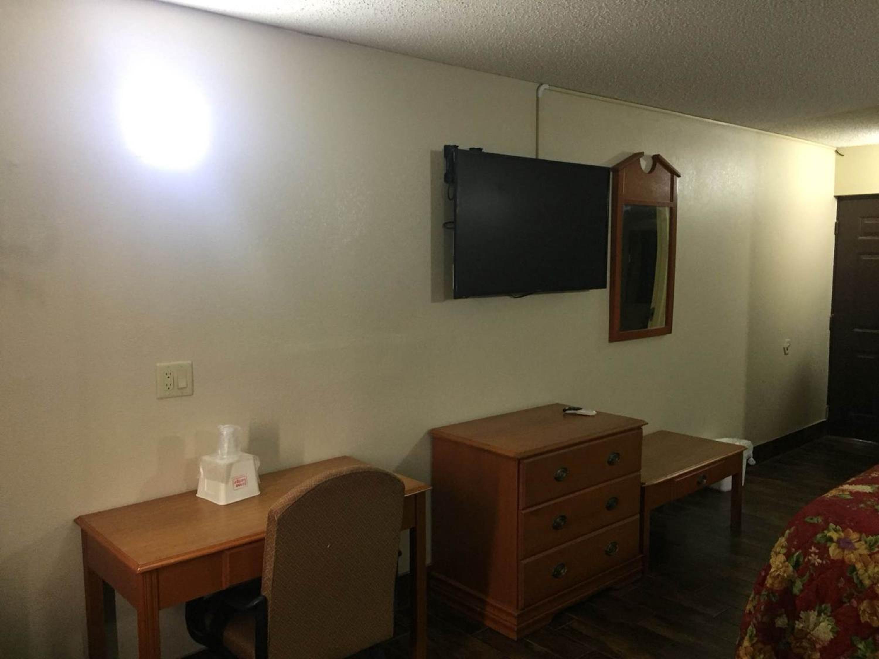 Pine Bluff Vacations - Briarwood Inn - Property Image 7