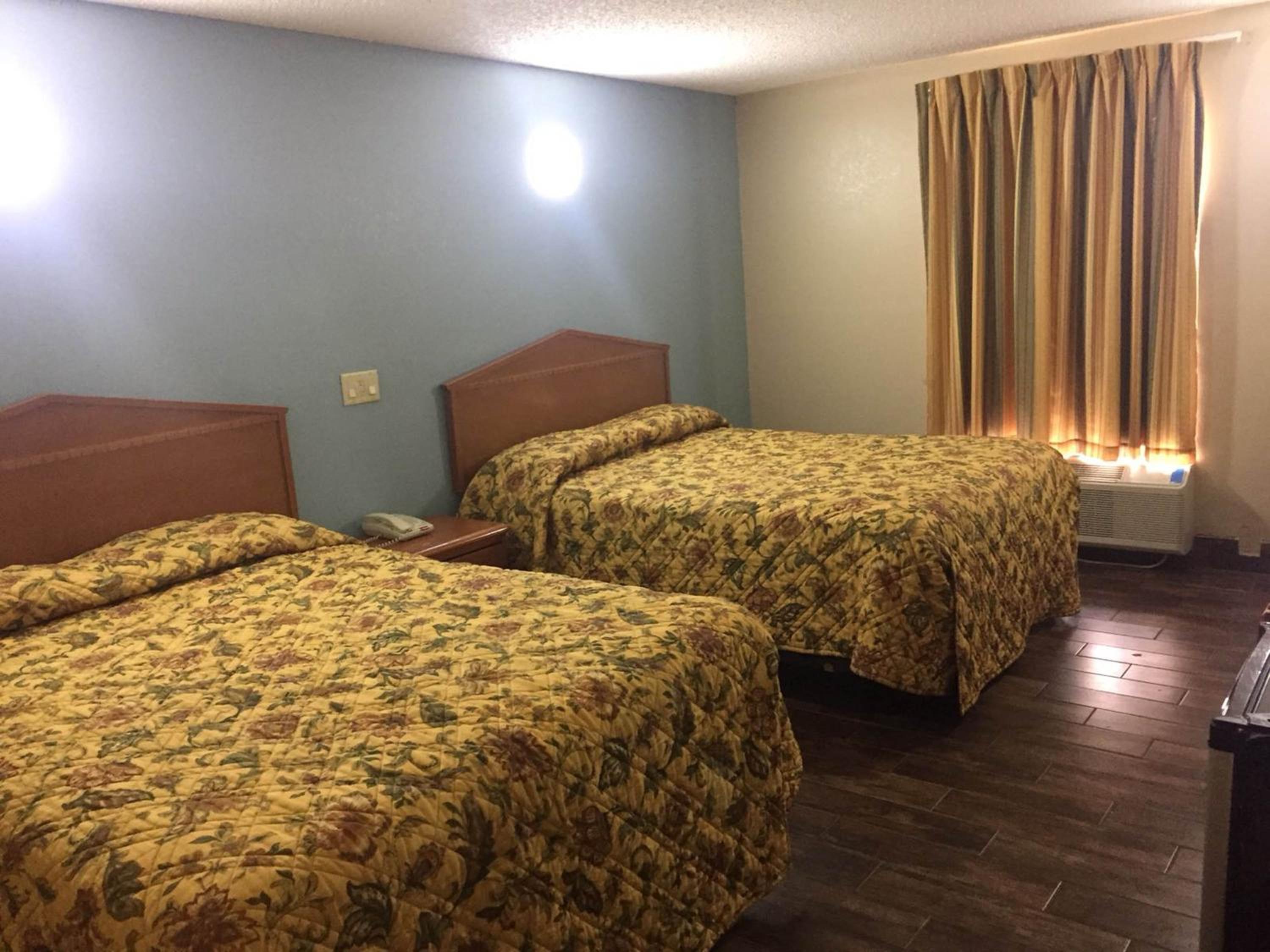 Pine Bluff Vacations - Briarwood Inn - Property Image 2