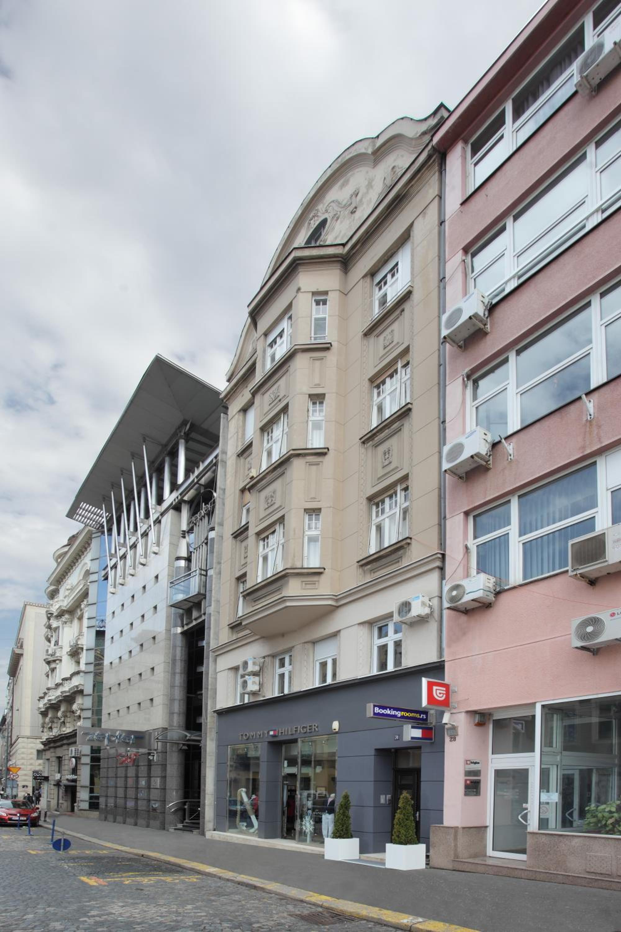 Booking Rooms