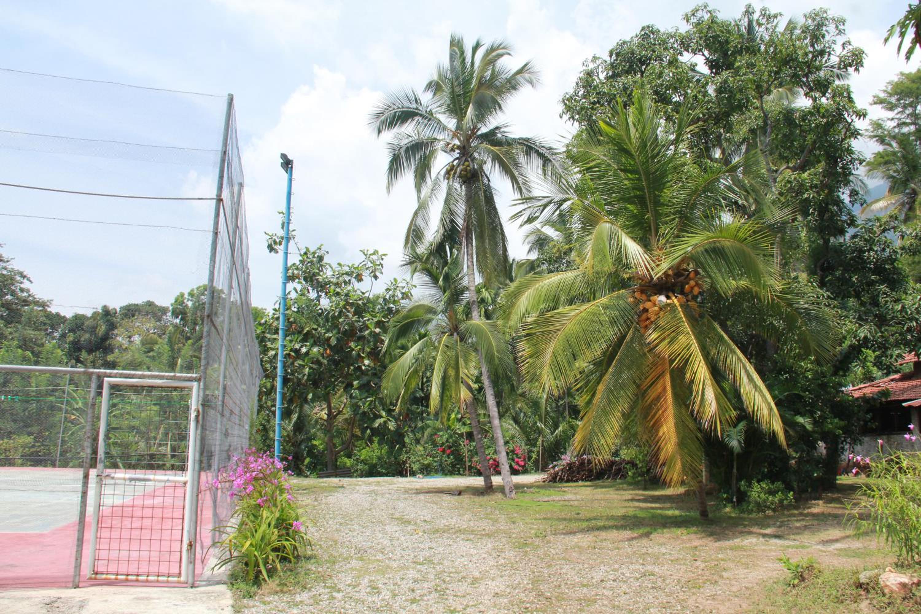 Anura Guest Inn