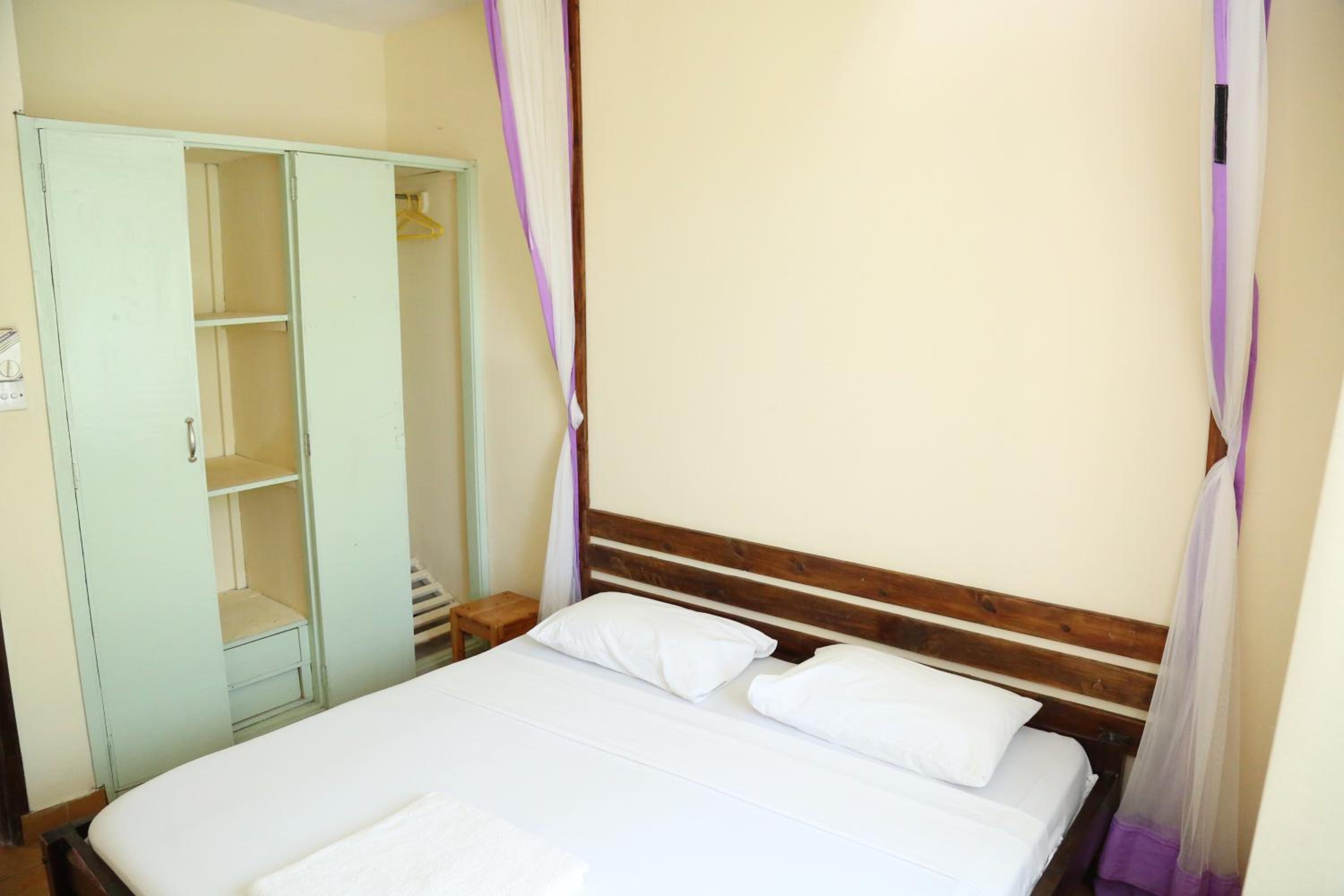Merry Villa Hotel & Apartments