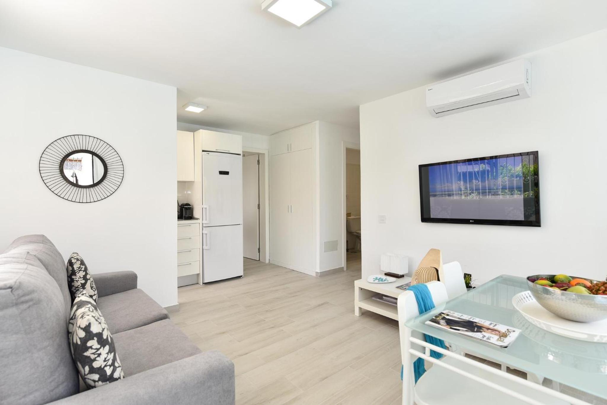 Beach House with private pool in San Agustín ET2 by VillaGranCanaria view 5