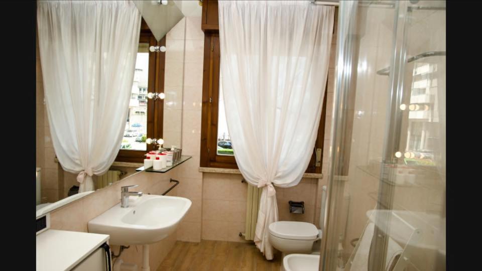 B&B Luc en Verona — bathroom