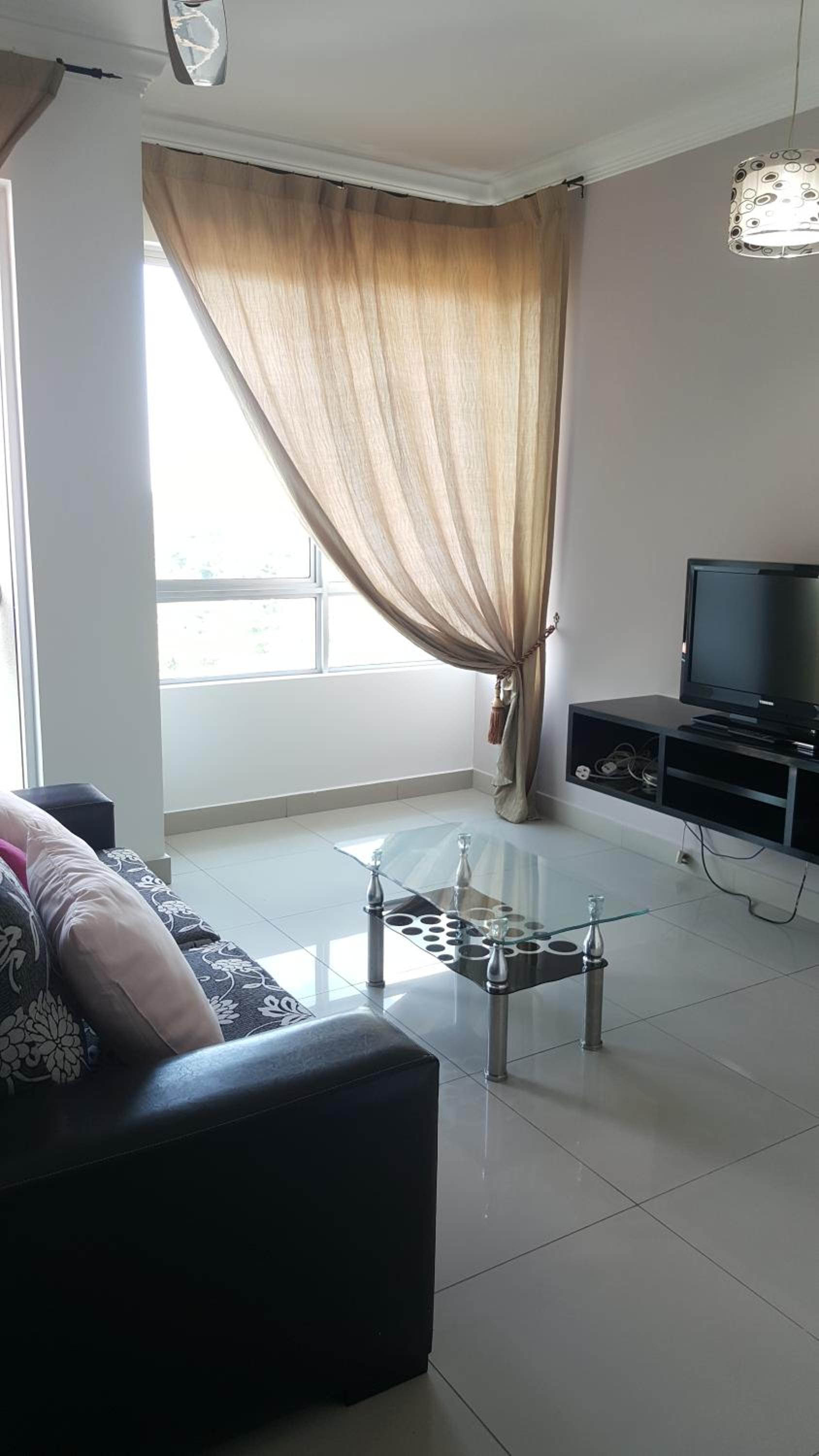 1room Publika
