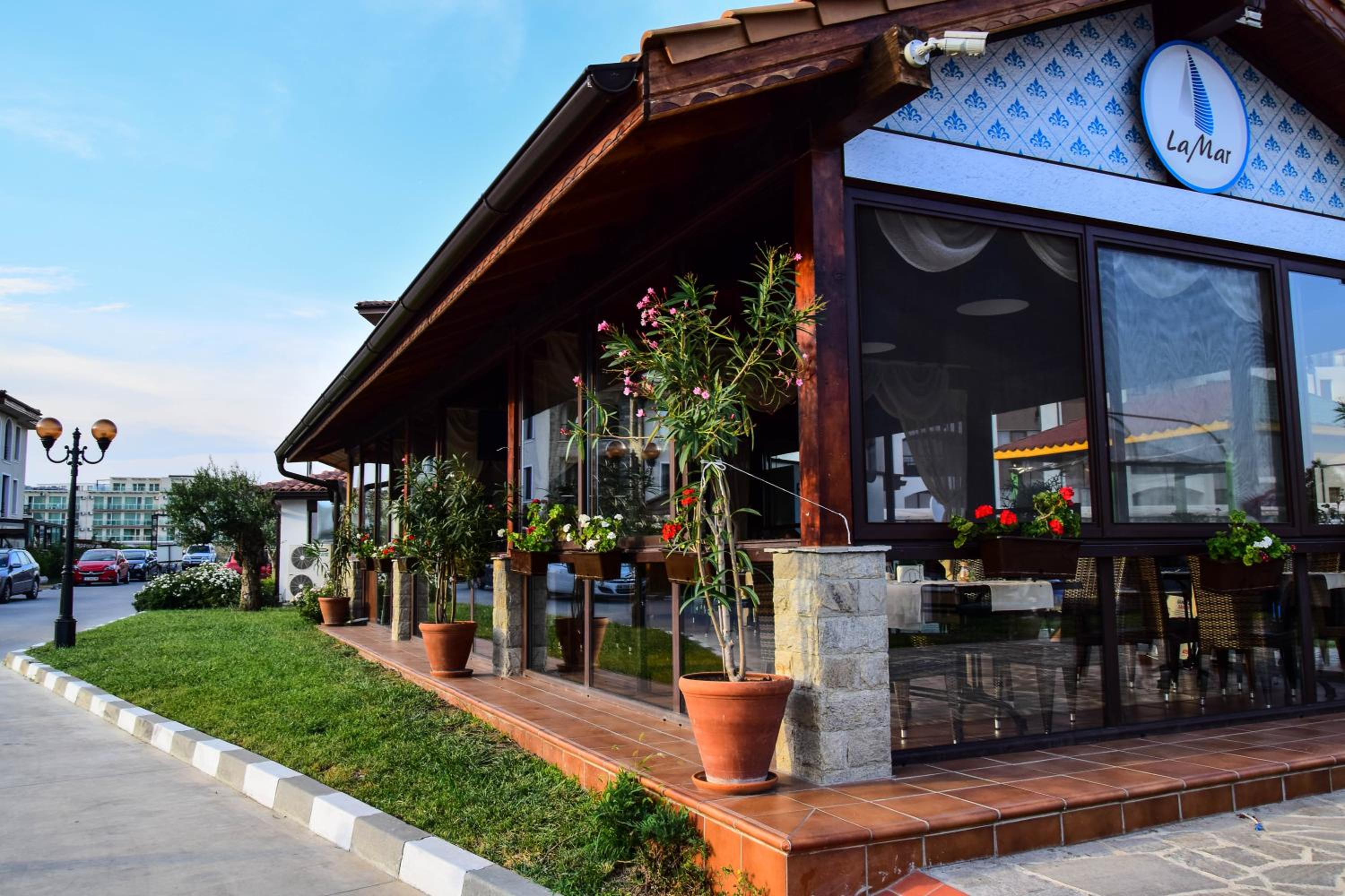Sea Club Sarafovo Apartments