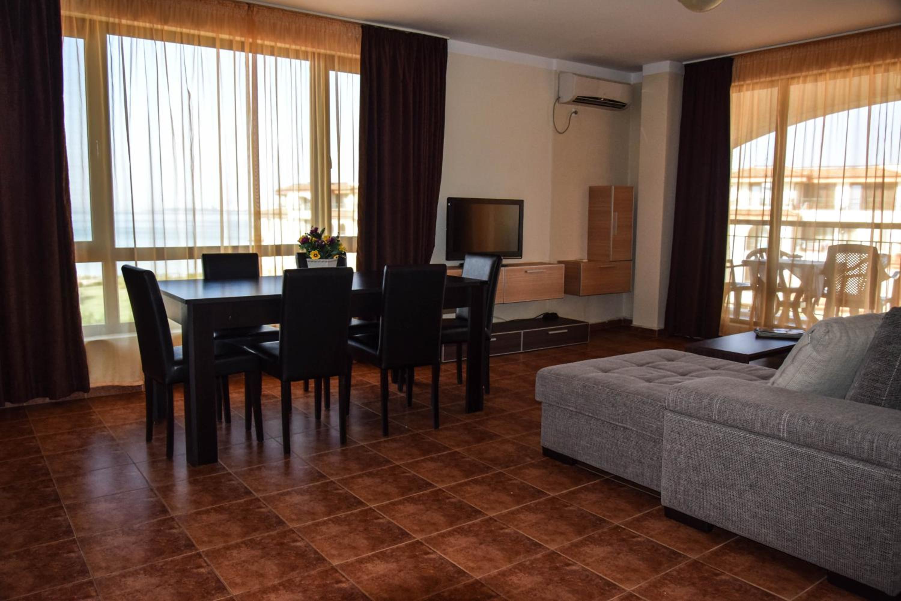 Sea Club Sarafovo Apartments