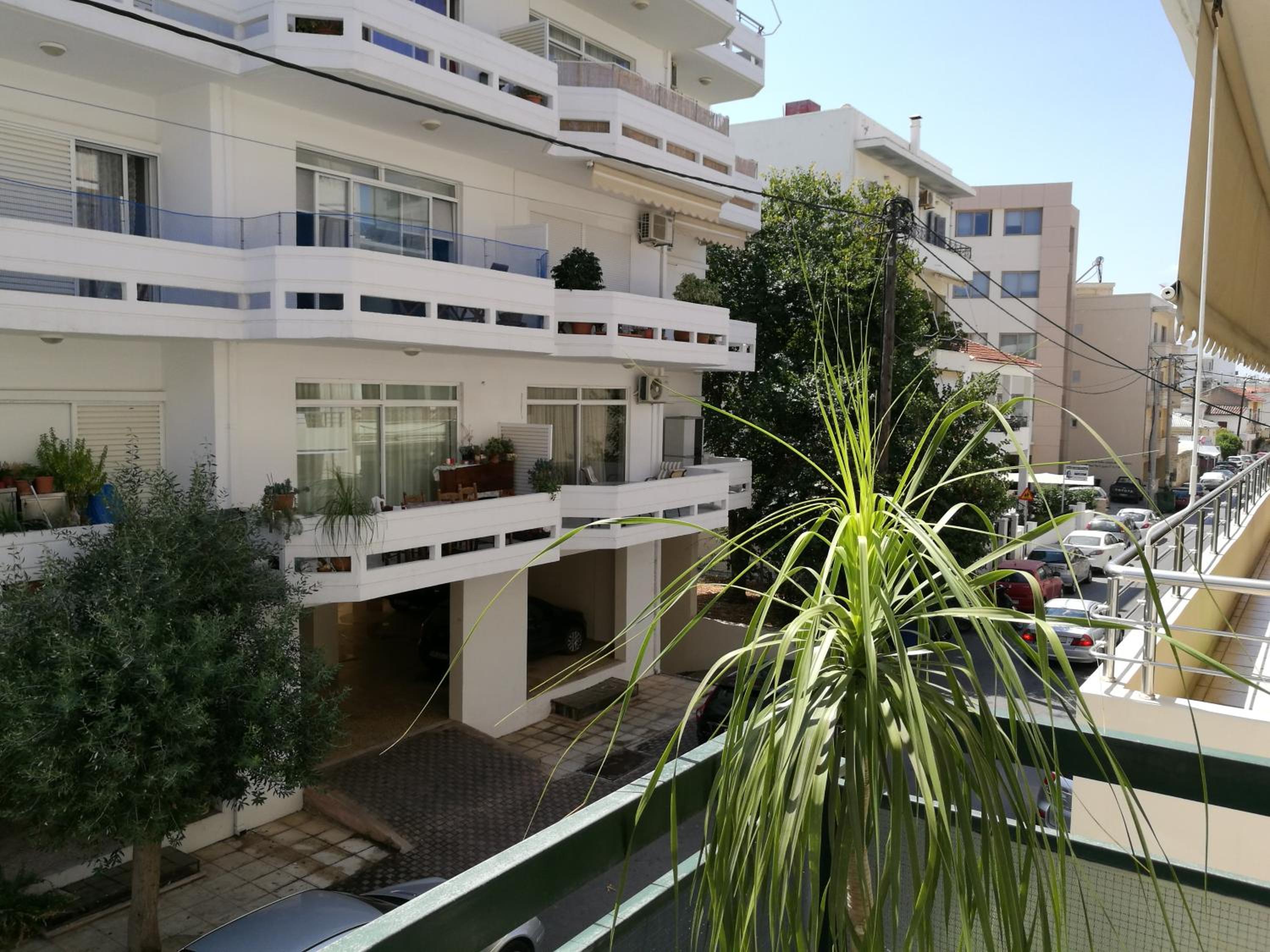 City Square Apartment photo 4