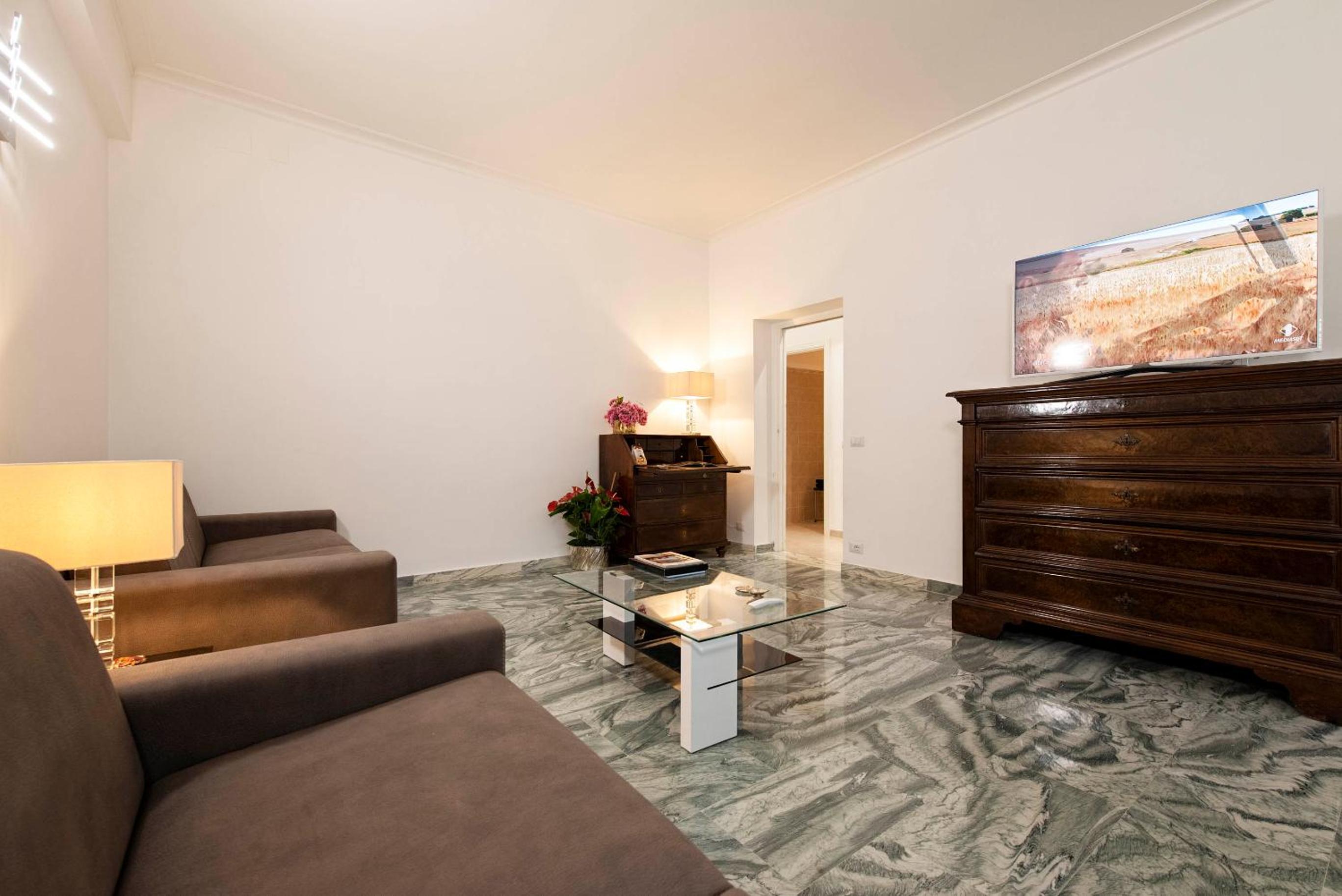 Vatican Holiday Apartment 307