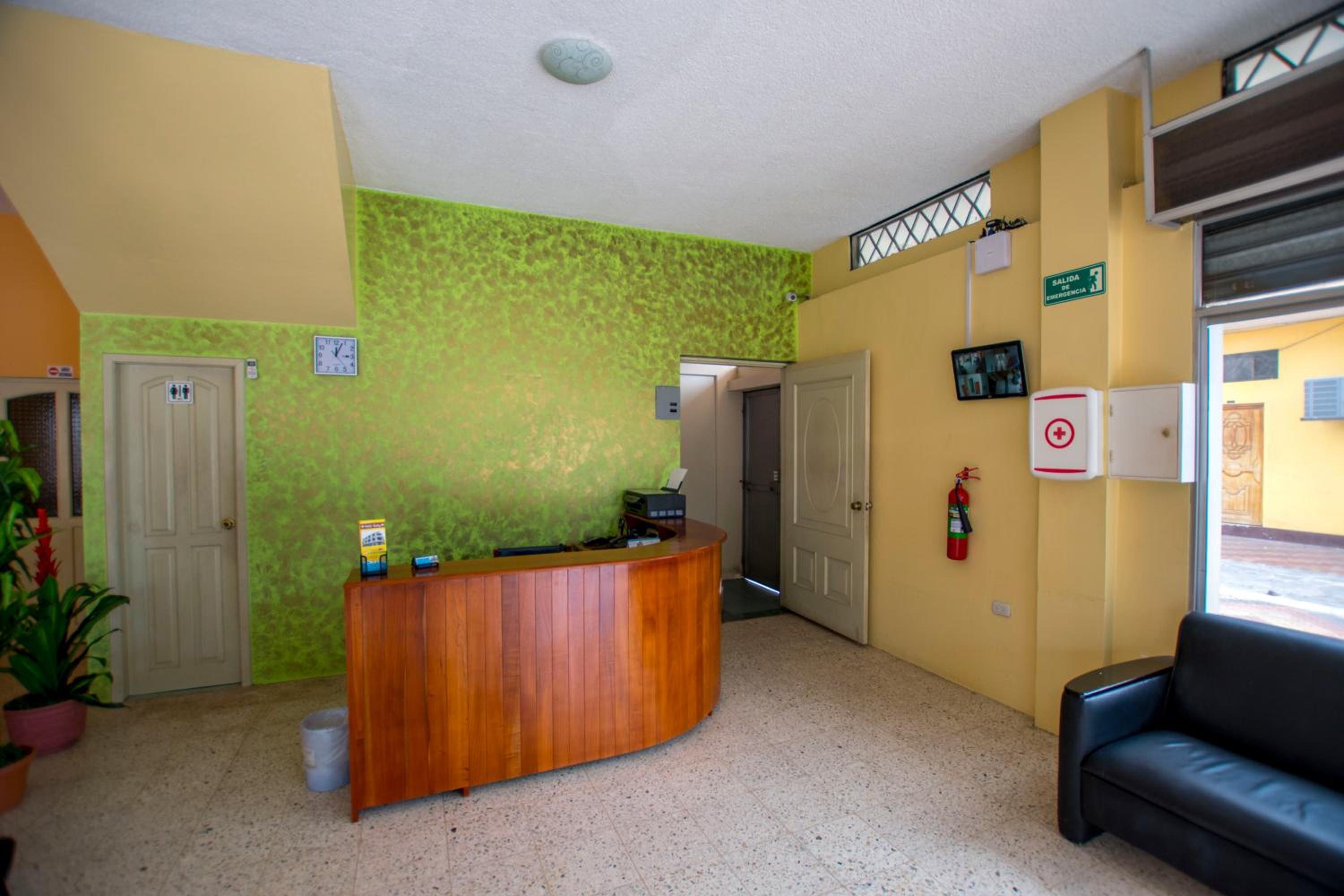 Hostal Andry