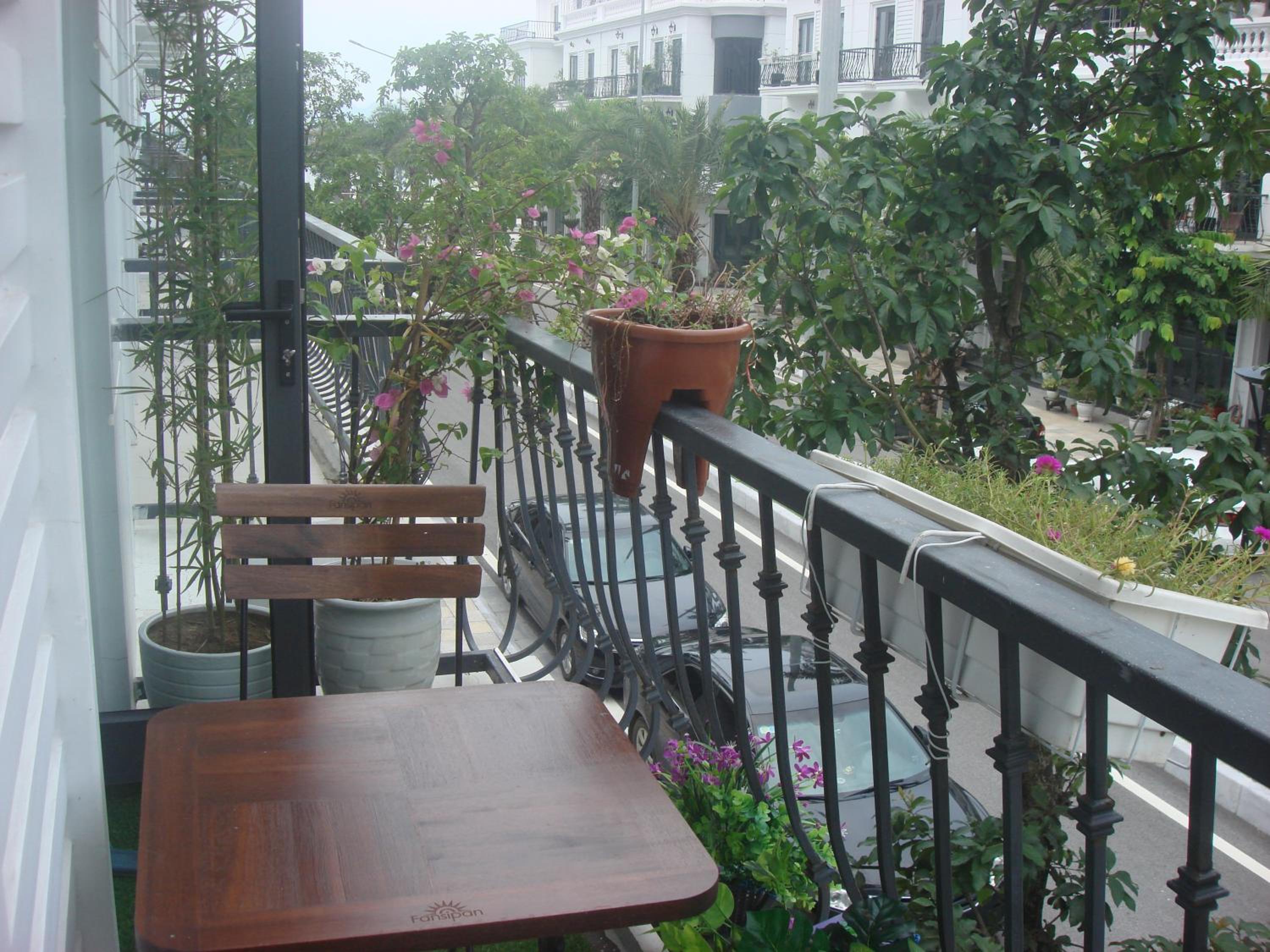 Lea House Ha Long view 3