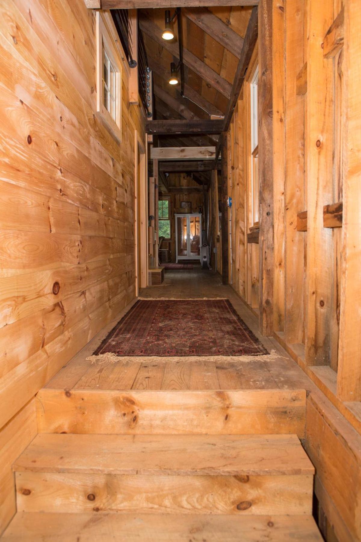 Riverhouse - Property Image 8
