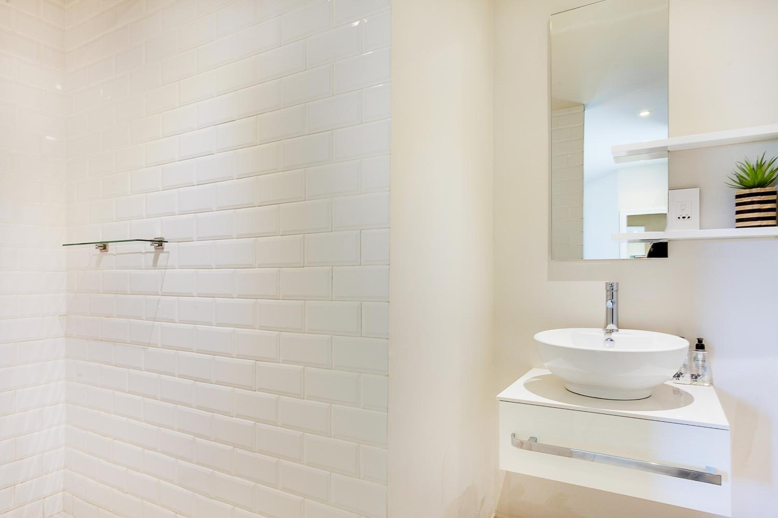 Cheviot Place Garden Apartment with Private Entrance