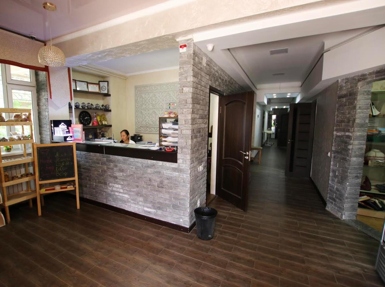 Apple Hostel Bishkek 16