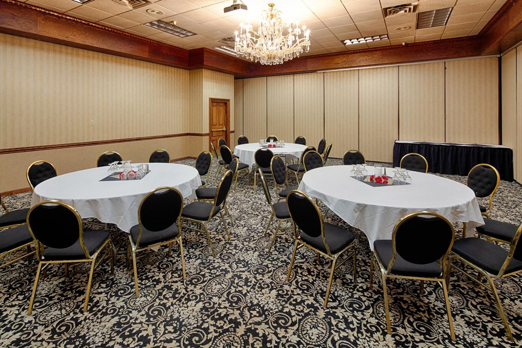 Pocatello Vacations - Red Lion Hotel Pocatello - Property Image 8
