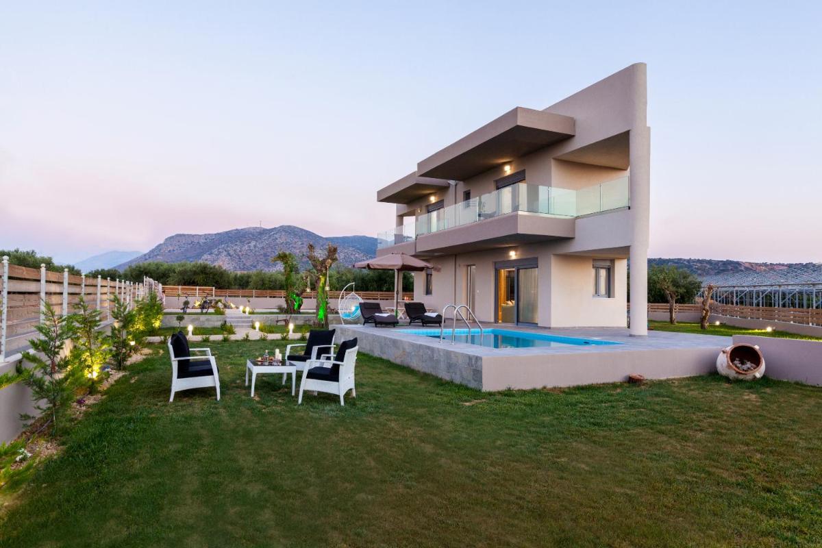 Villa Santa Barbara Herssonisos view 4