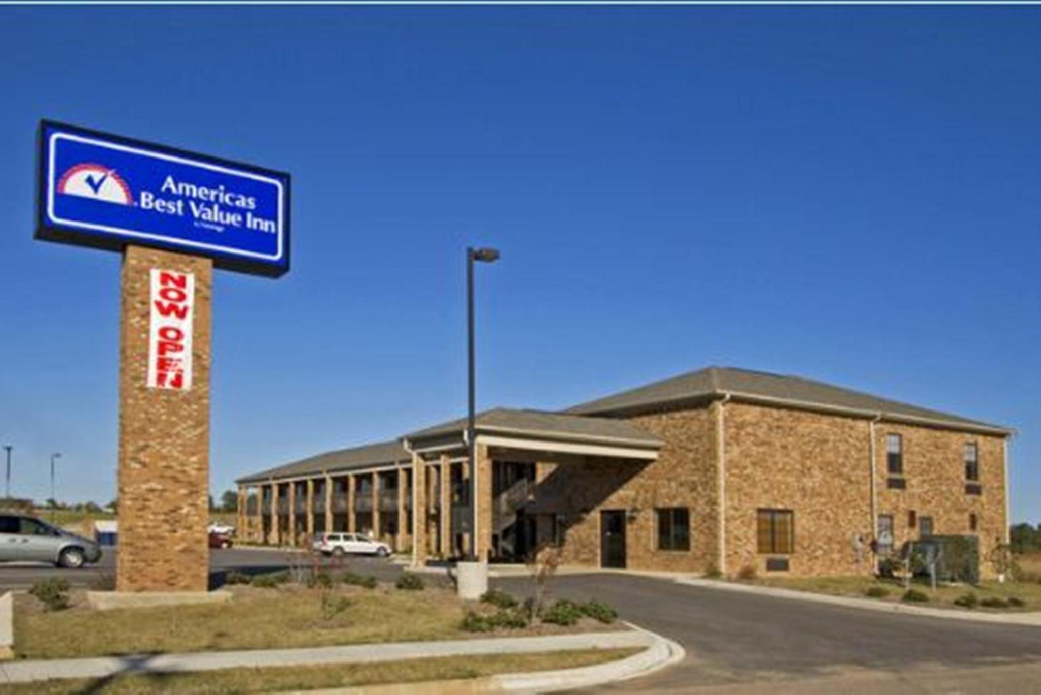 Americas Best Value Inn Byhalia view 2