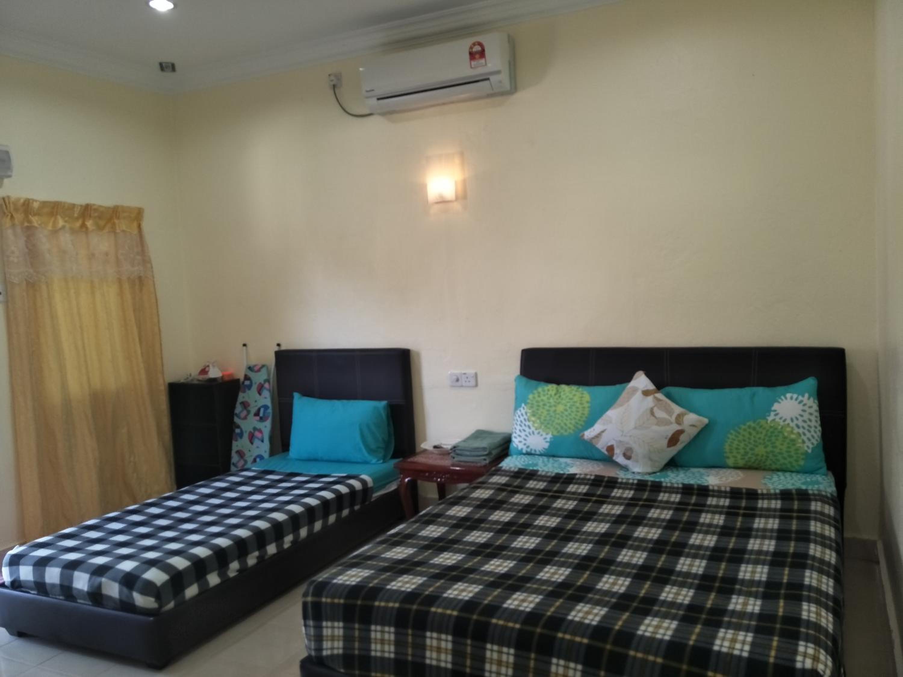 Motel Aurora Damai