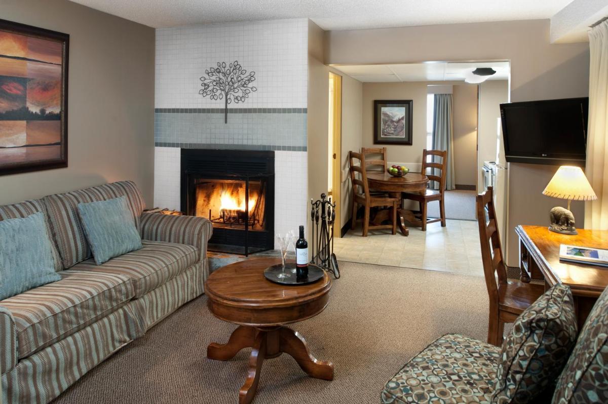 Jasper Vacations - Maligne Lodge - Property Image 5