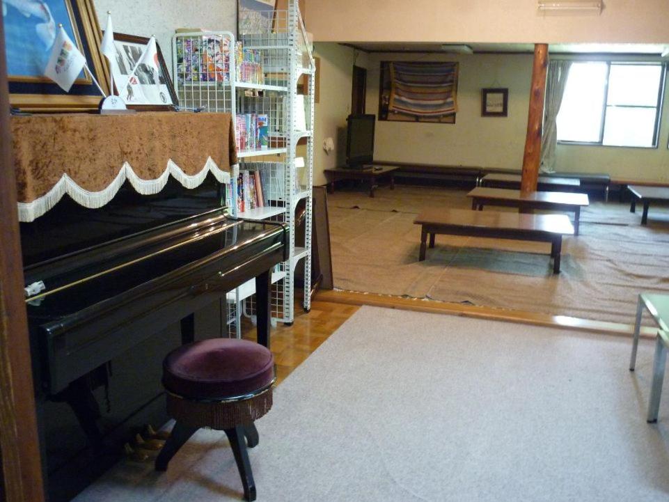 Photo 33