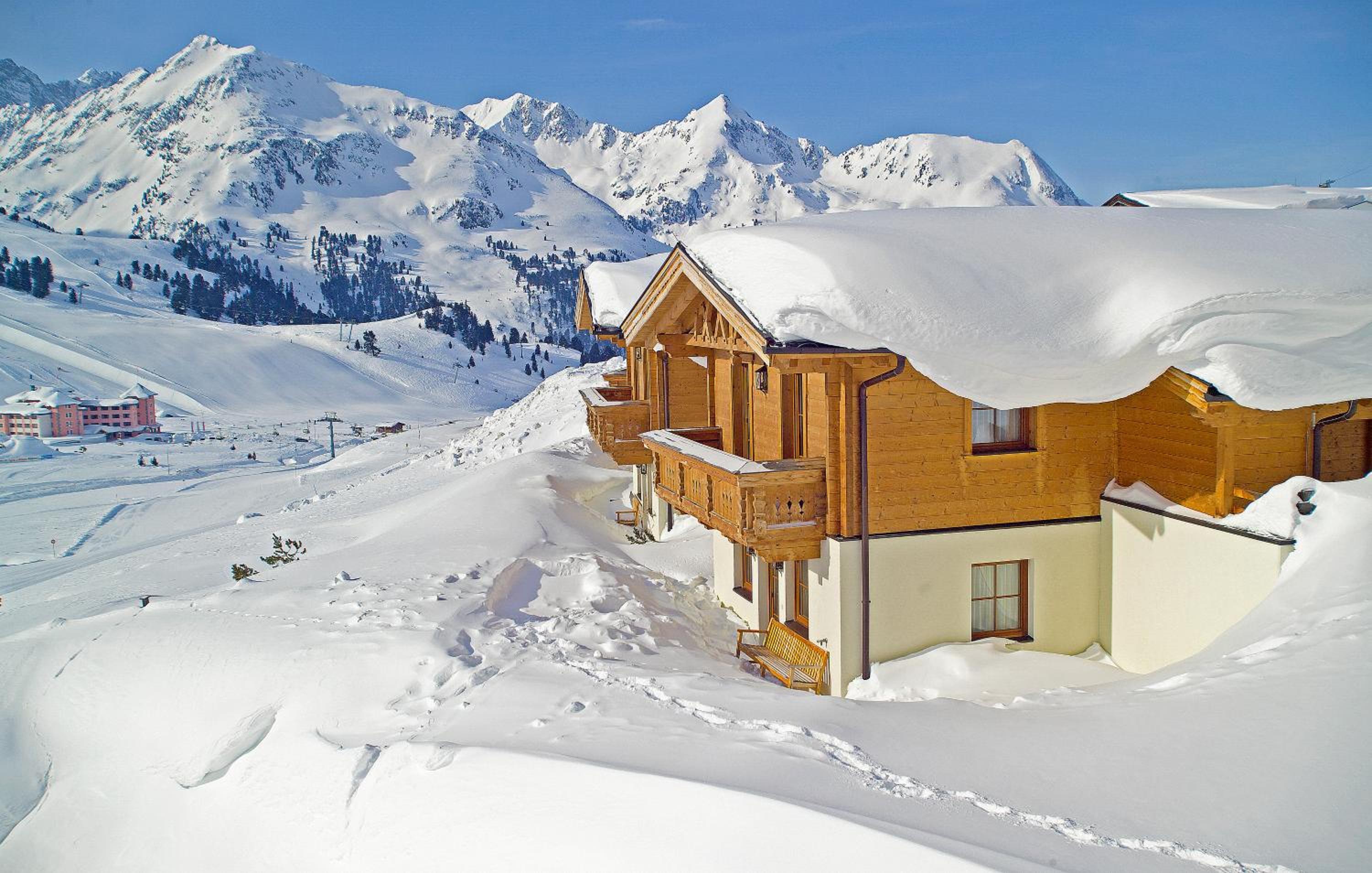 Alpenchalets - Obholzer view 3