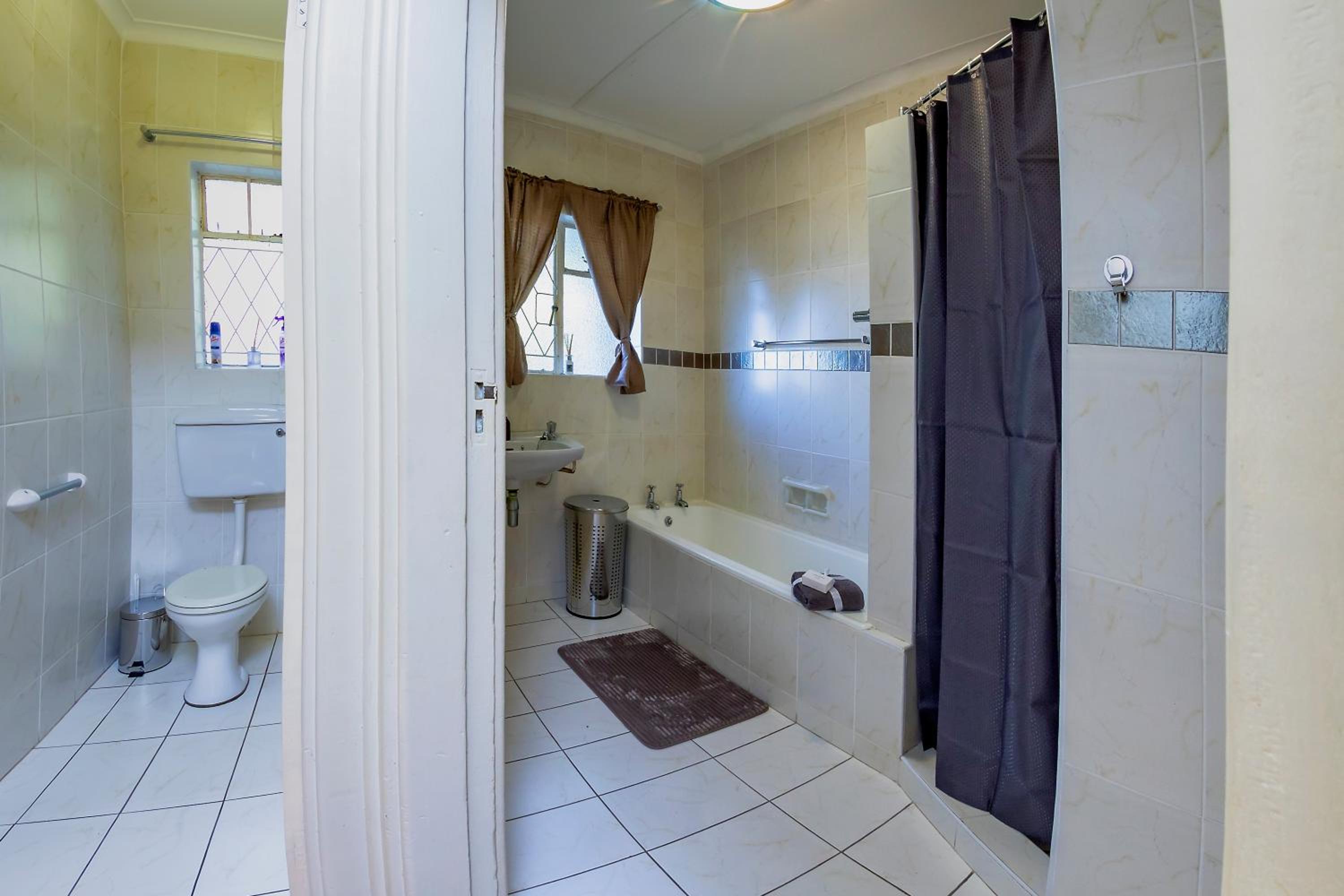Munro Suites view 4