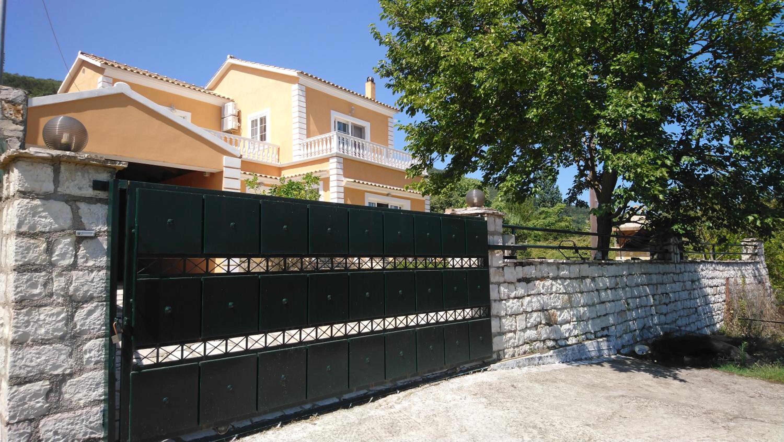 Lazaros