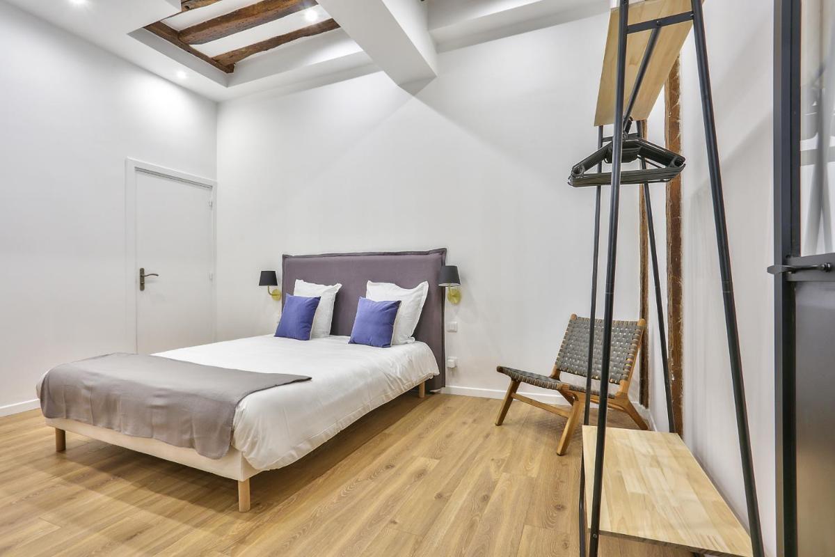 67 - Amazing Parisian Flat