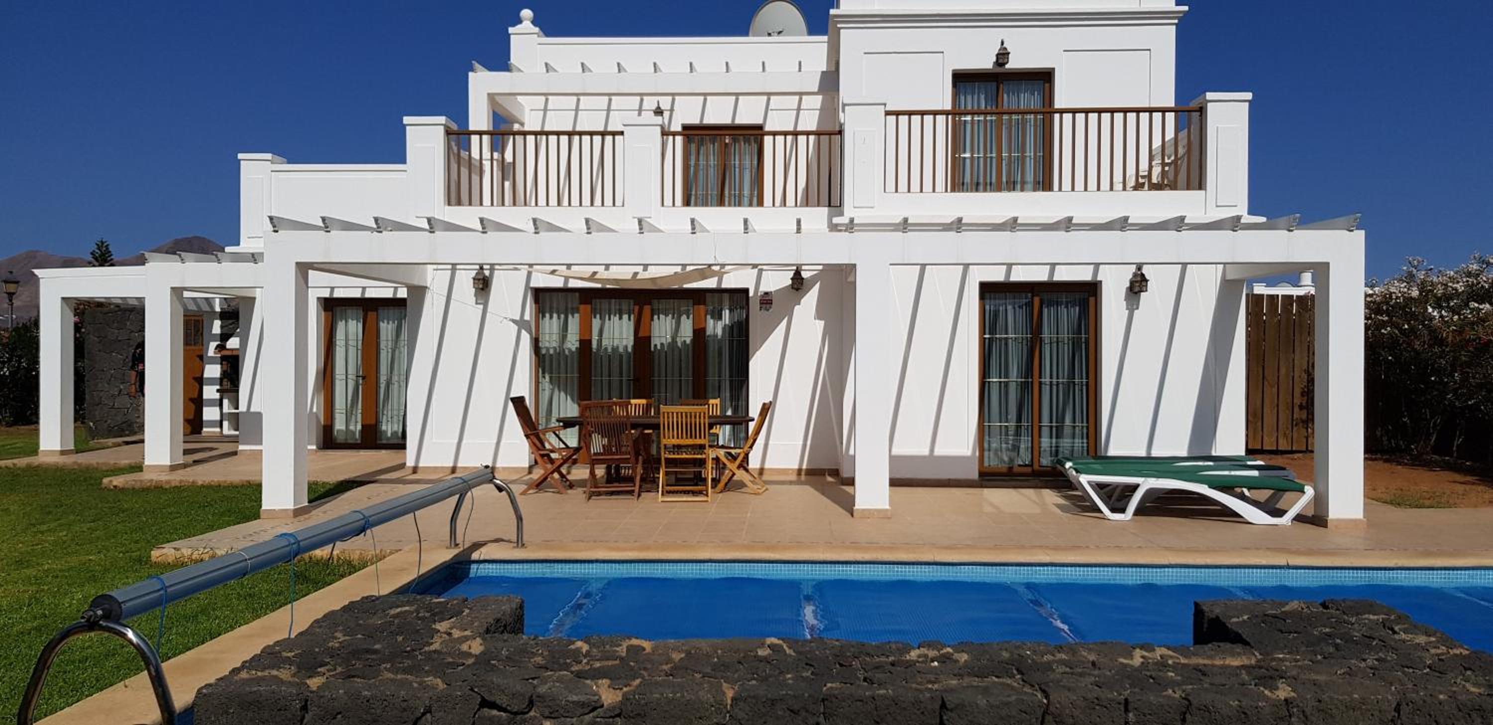 Villa Papagayo en Playa Blanca — building