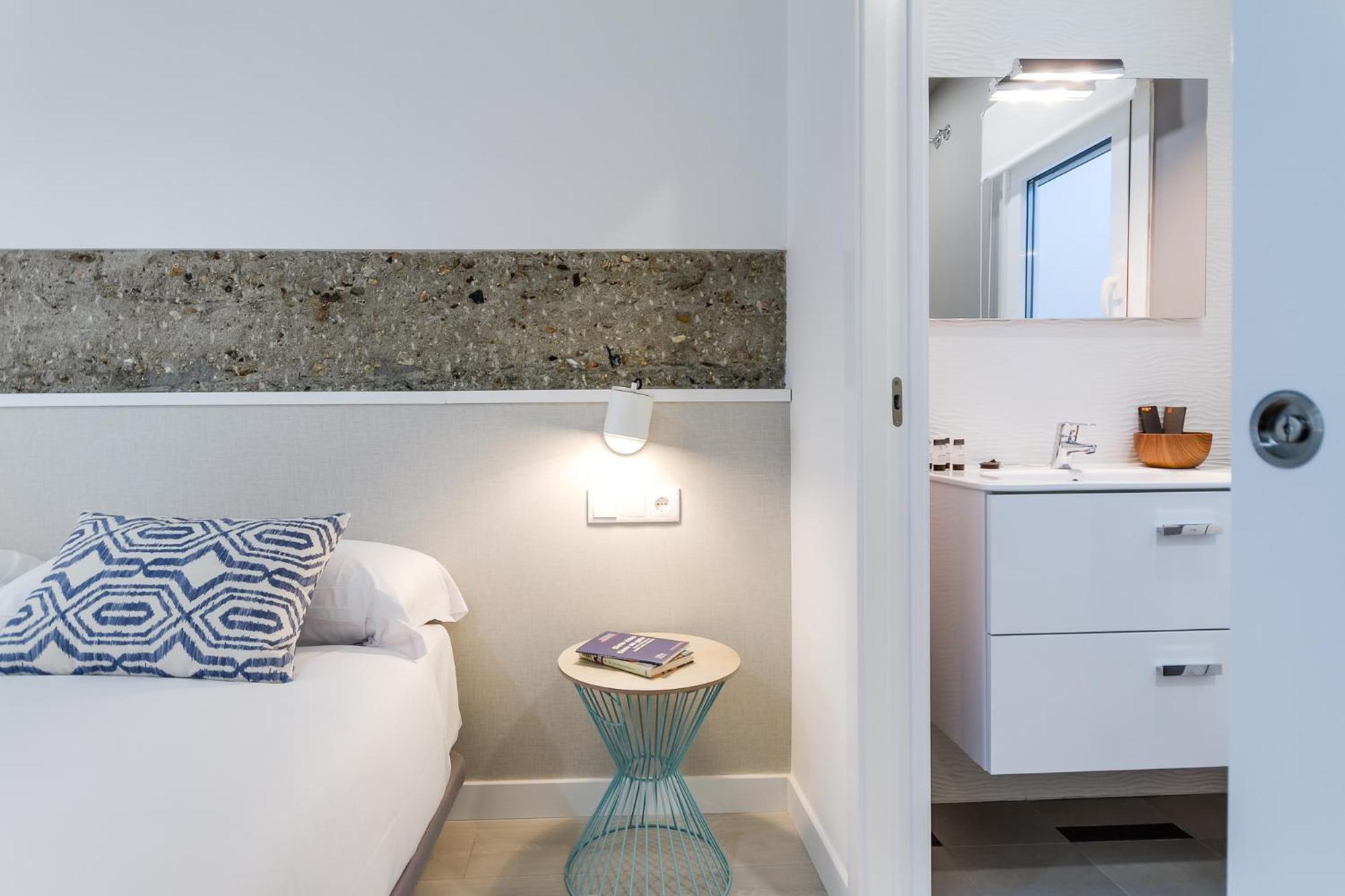 Santiago Center Rooms