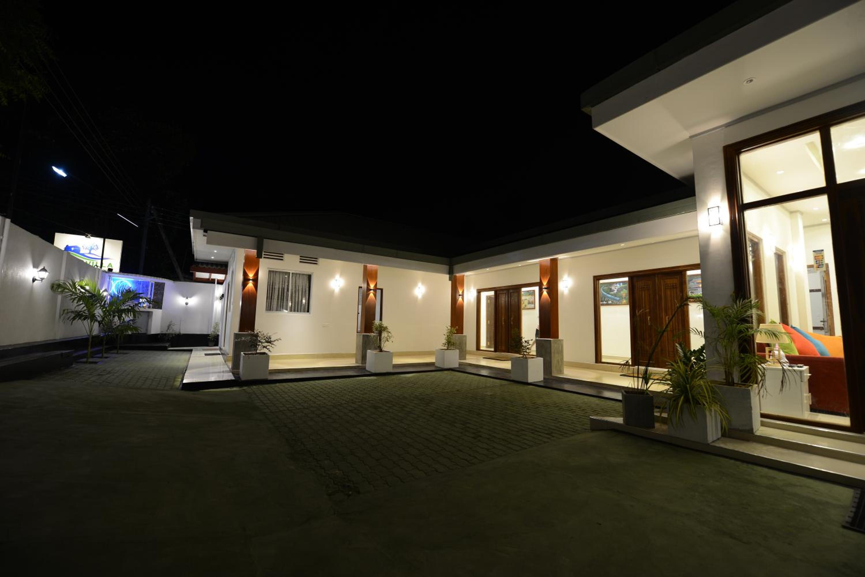 Diva Villa Airport Transit Hotel