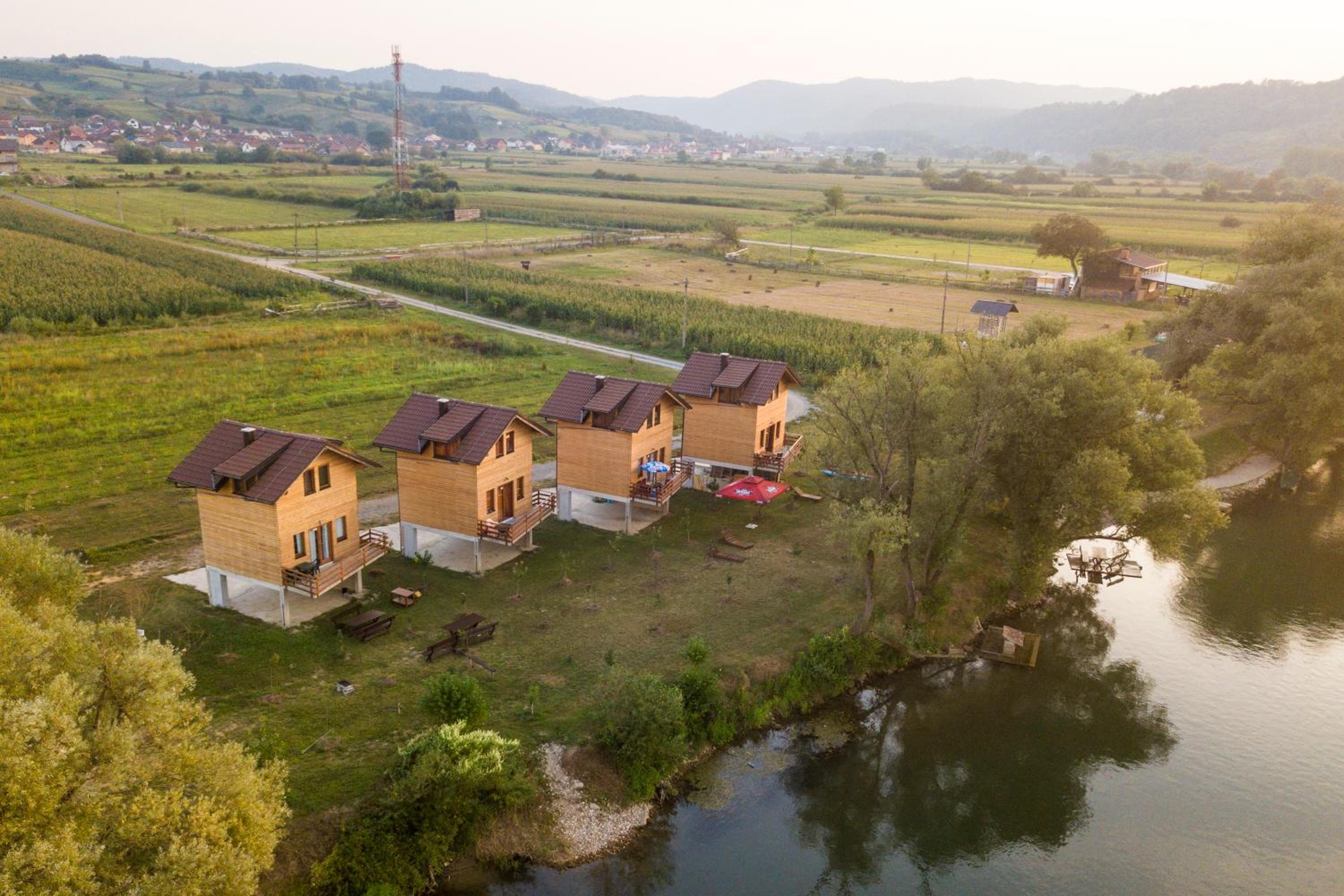 Holiday homes Piralo