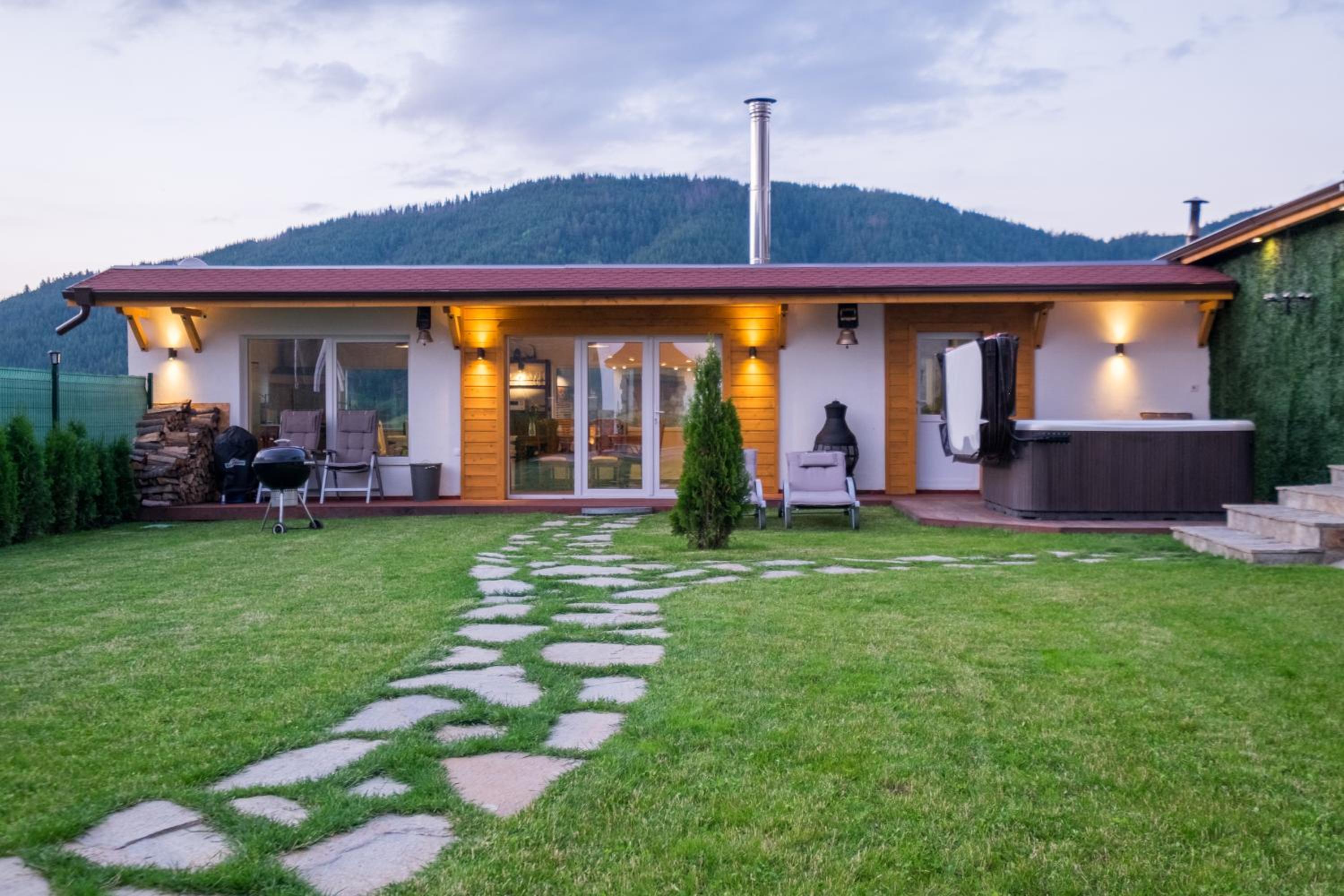 Chalet BOGEMA - Sauna, BBQ & Jacuzzi view 2