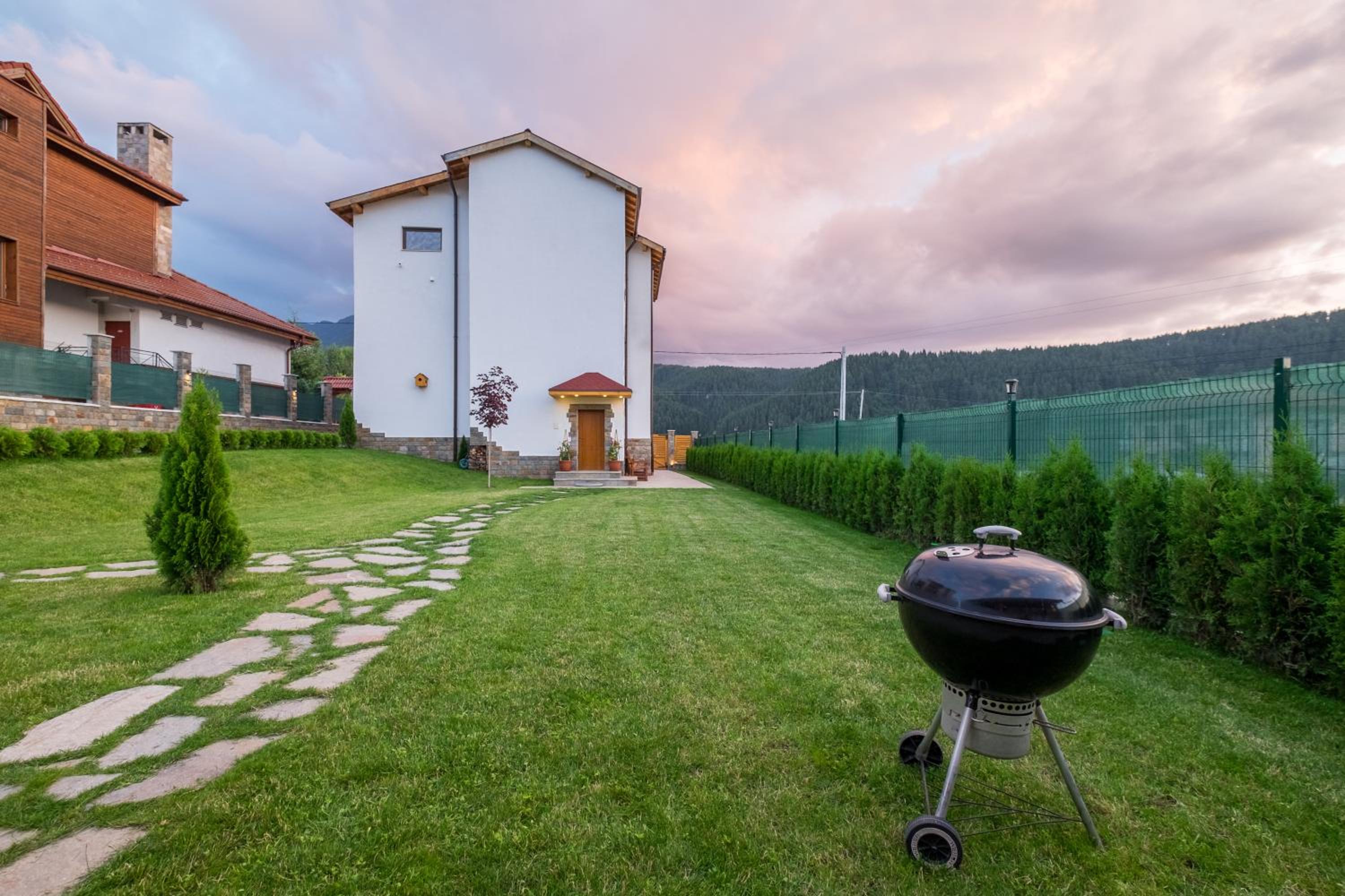 Chalet BOGEMA - Sauna, BBQ & Jacuzzi view 4