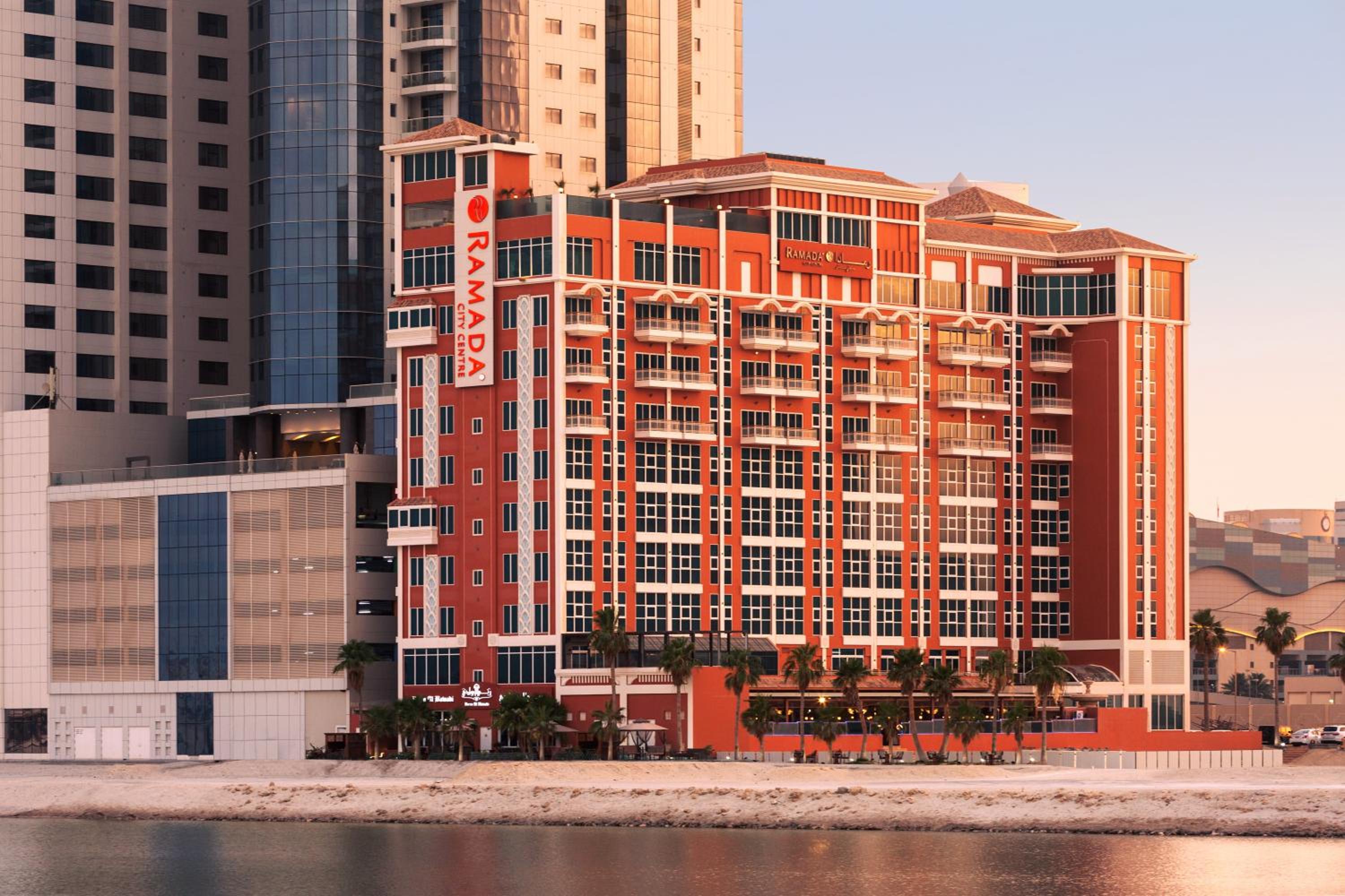 Hotel Ramada by Wyndham Manama City Centre