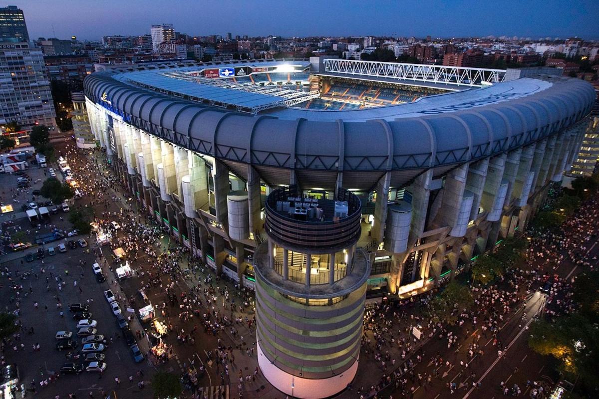 Best apartment near REAL MADRID Stadium view 4