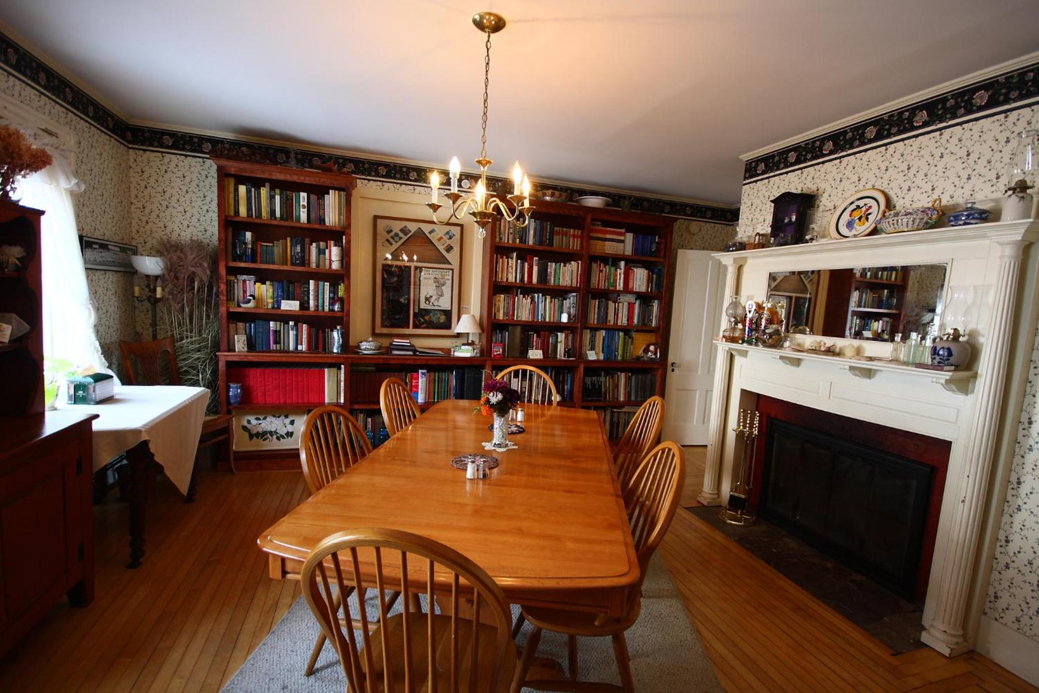 Maple Hill Farm Inn