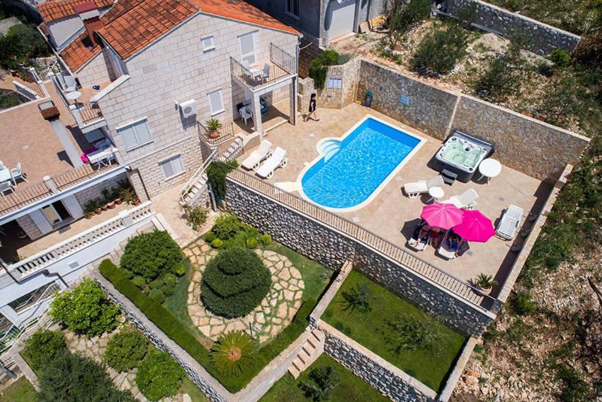 Paradis Apartments