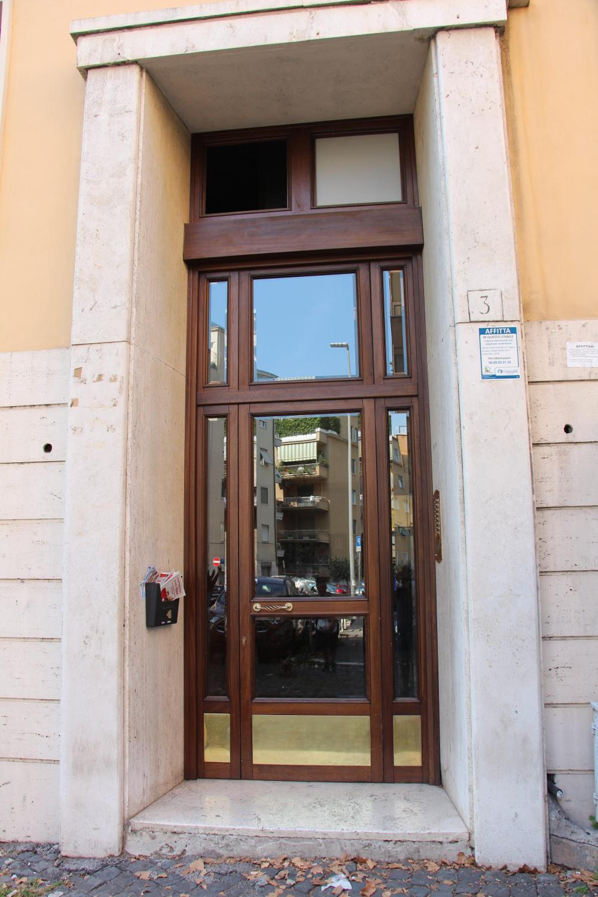 Comfort Rooms Piazza Mariano Armellini