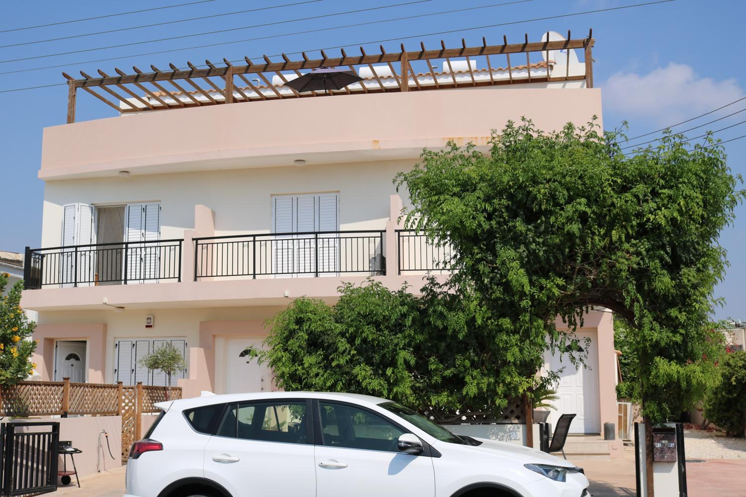 The Paradise Townhouses By Taimoura