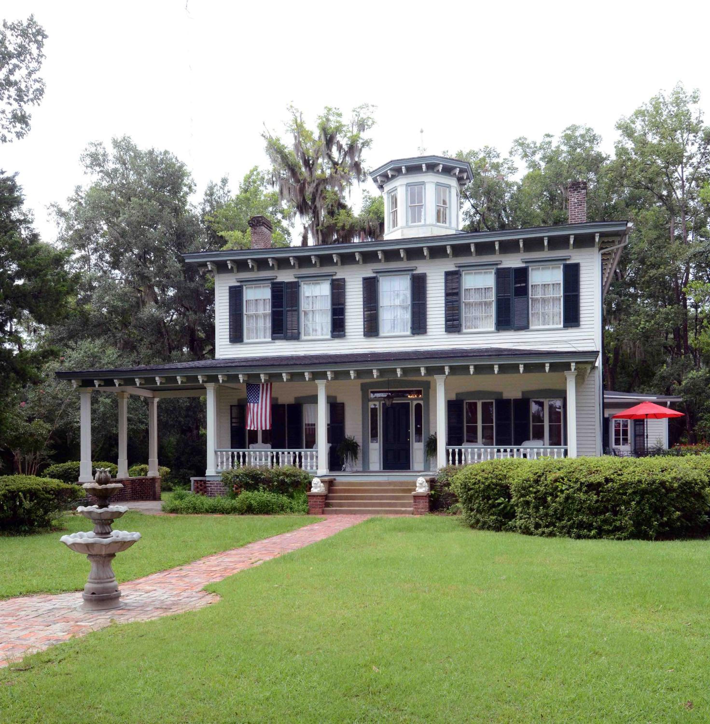Thomasville Vacations - 1872 Denham Inn - Property Image 1