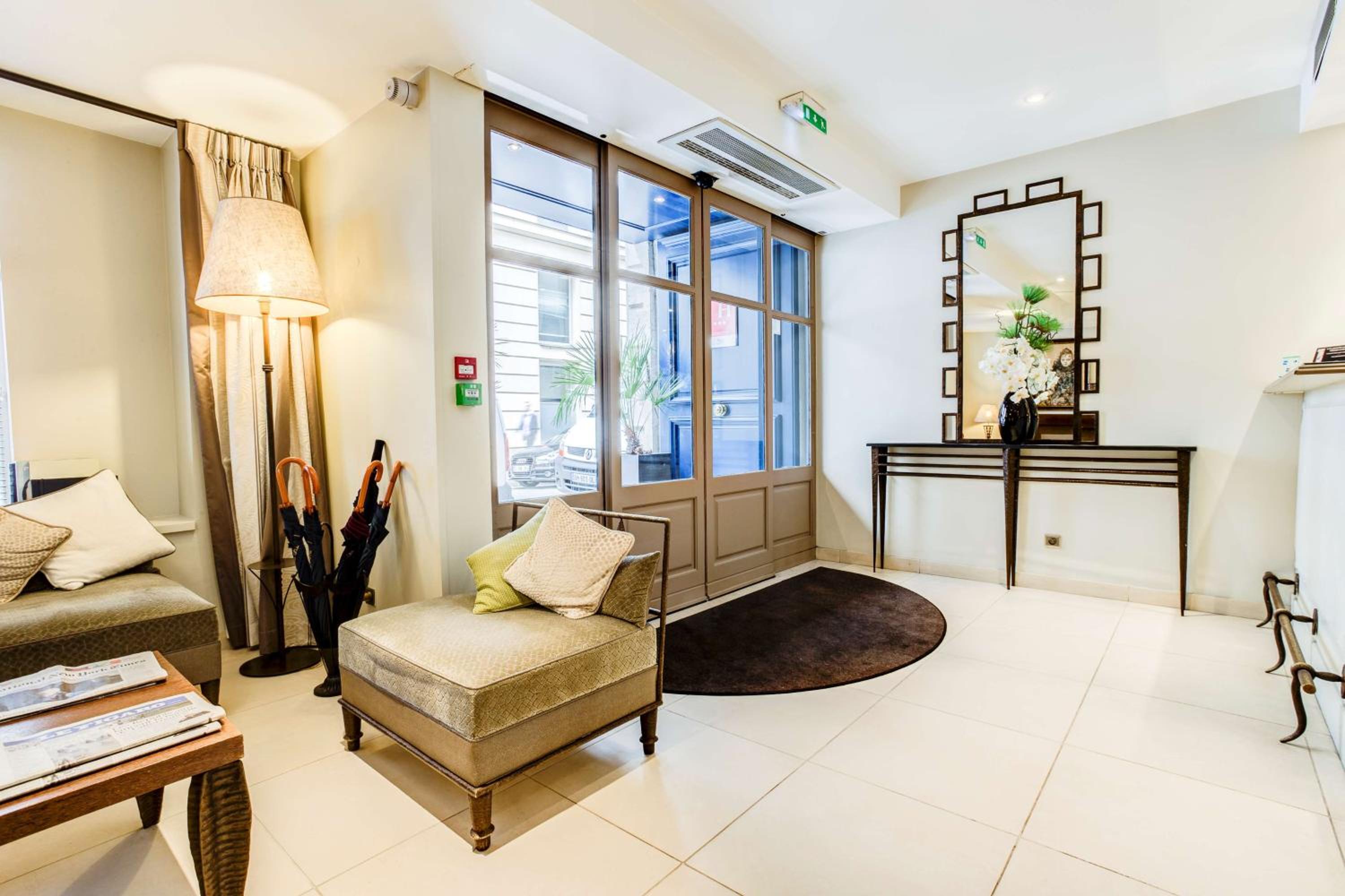 Hôtel Paris Louvre Opéra