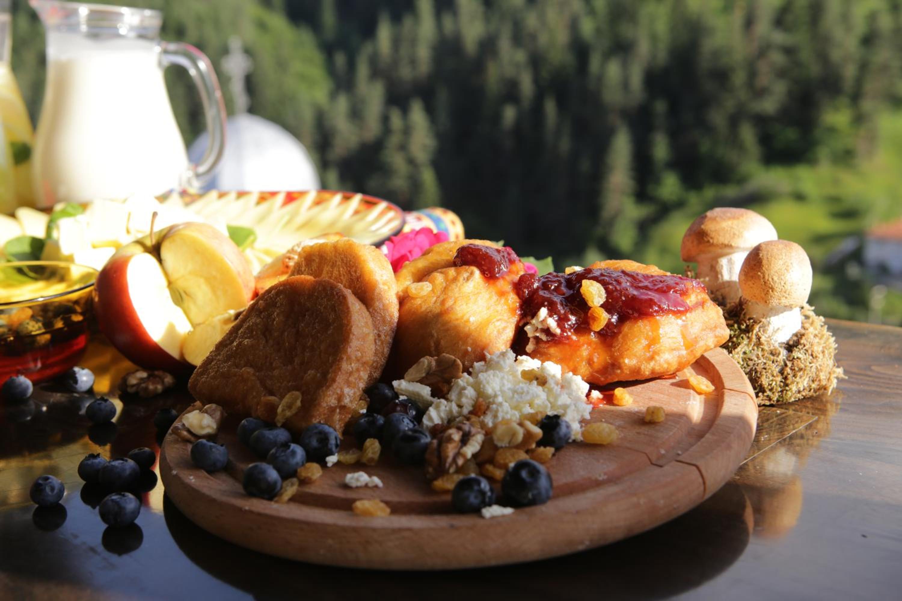 Family hotel Valchanovata Kashta